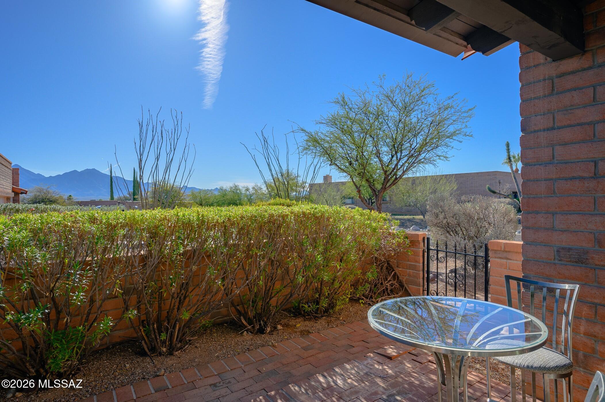 1760 W Via De La Gloria