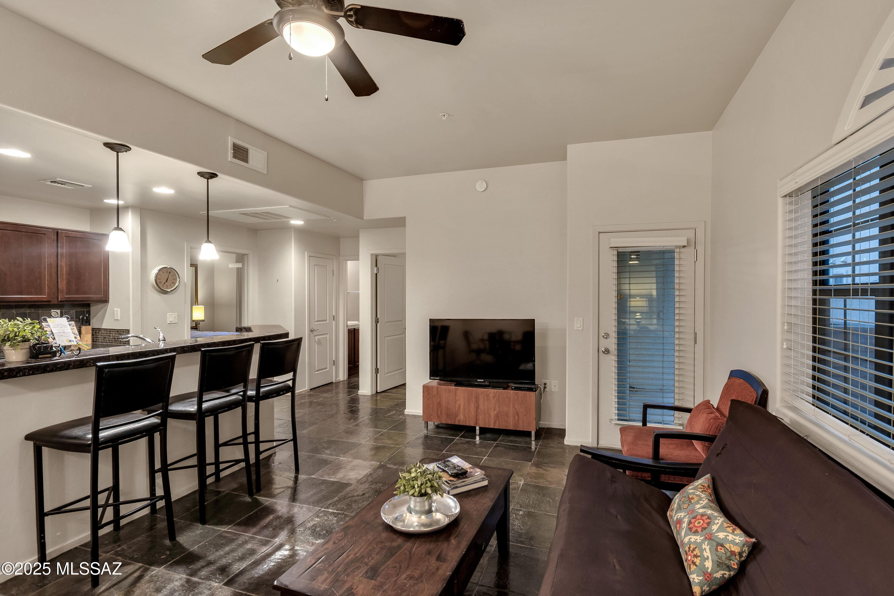 2010 E River Road UNIT 102