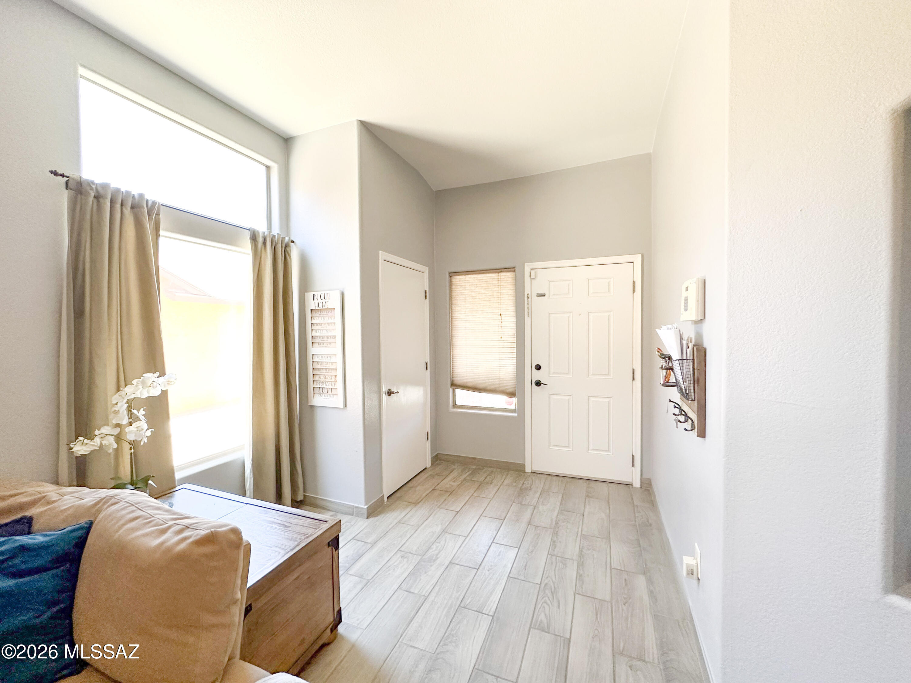 Tres Pueblos - Residential