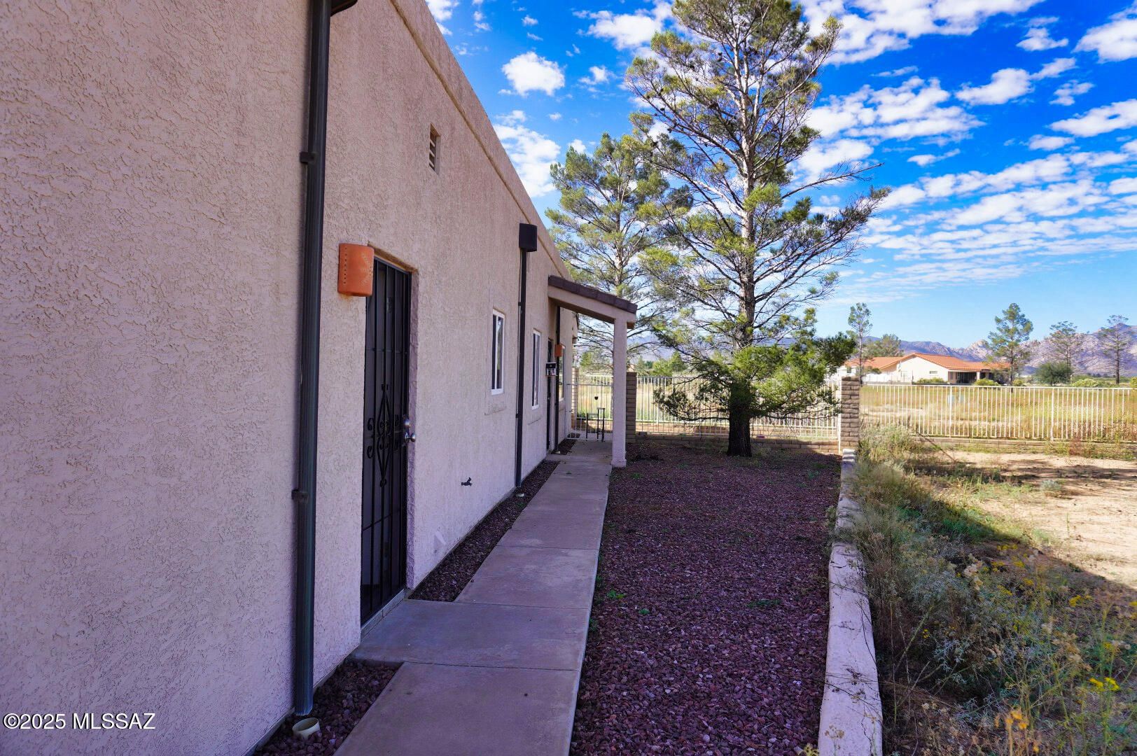 389 N Shadow Mountain Court