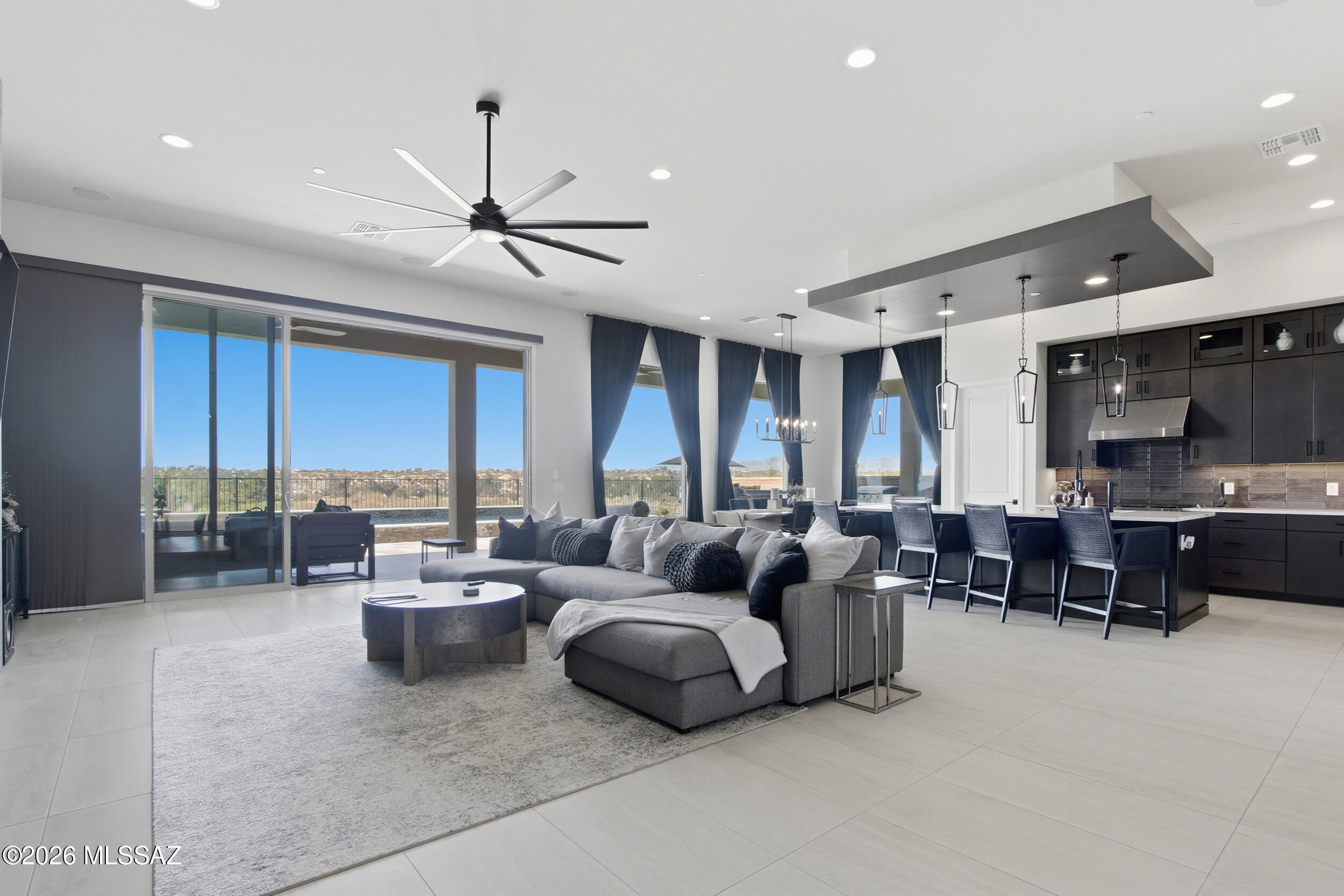 2140 W Sonoran Hill Court