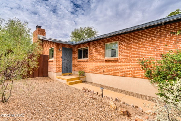 2520 E 7TH ST, TUCSON, AZ 85716 - Image fb6b7342fdce8a0c951555bb42b9c2a3/3909607736