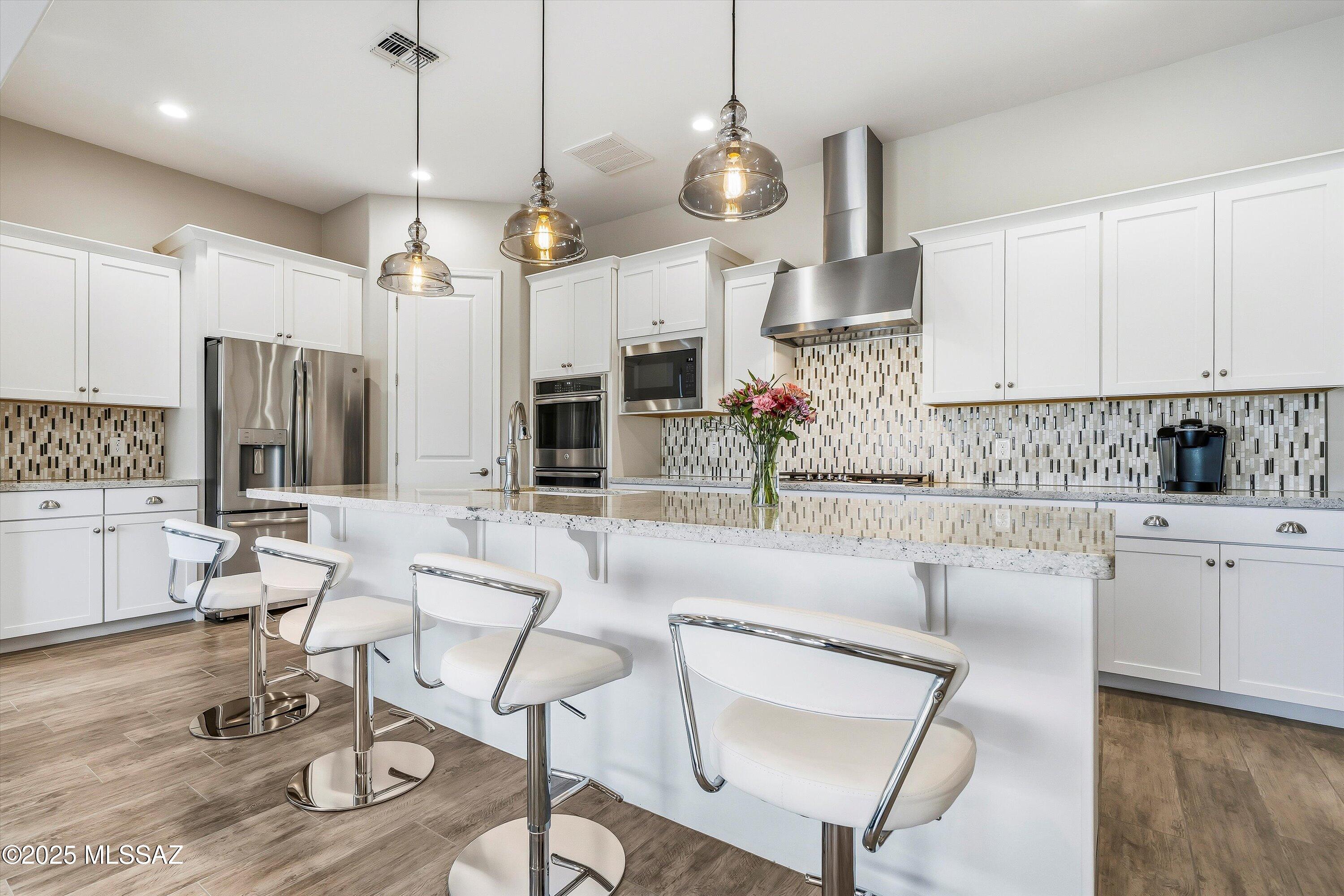 1010 W Desert Firetail Lane