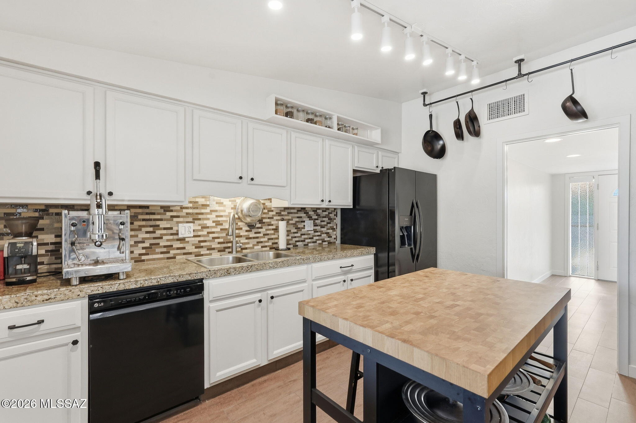 Campbell Ave. Acres - Residential