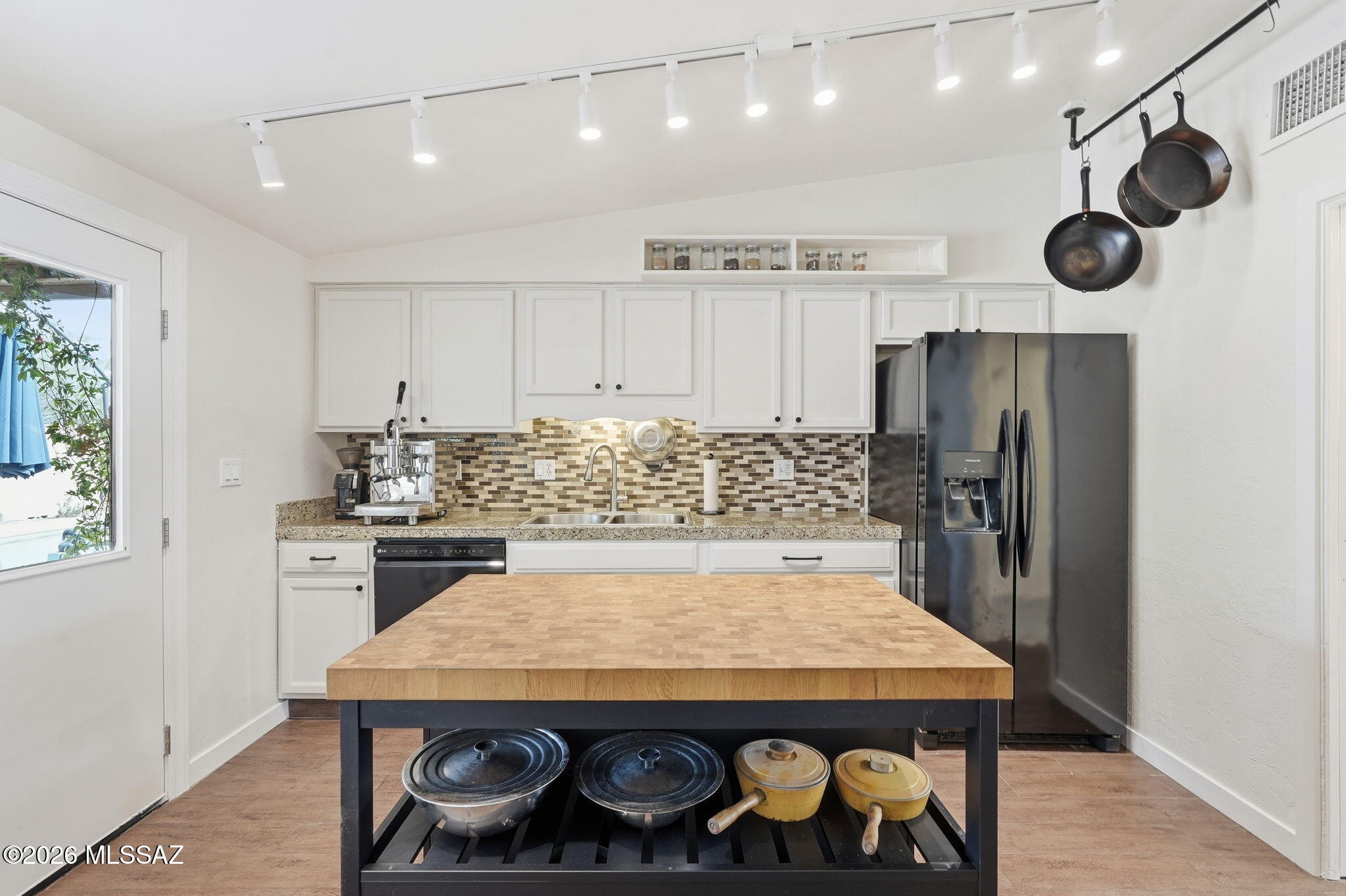 Campbell Ave. Acres - Residential