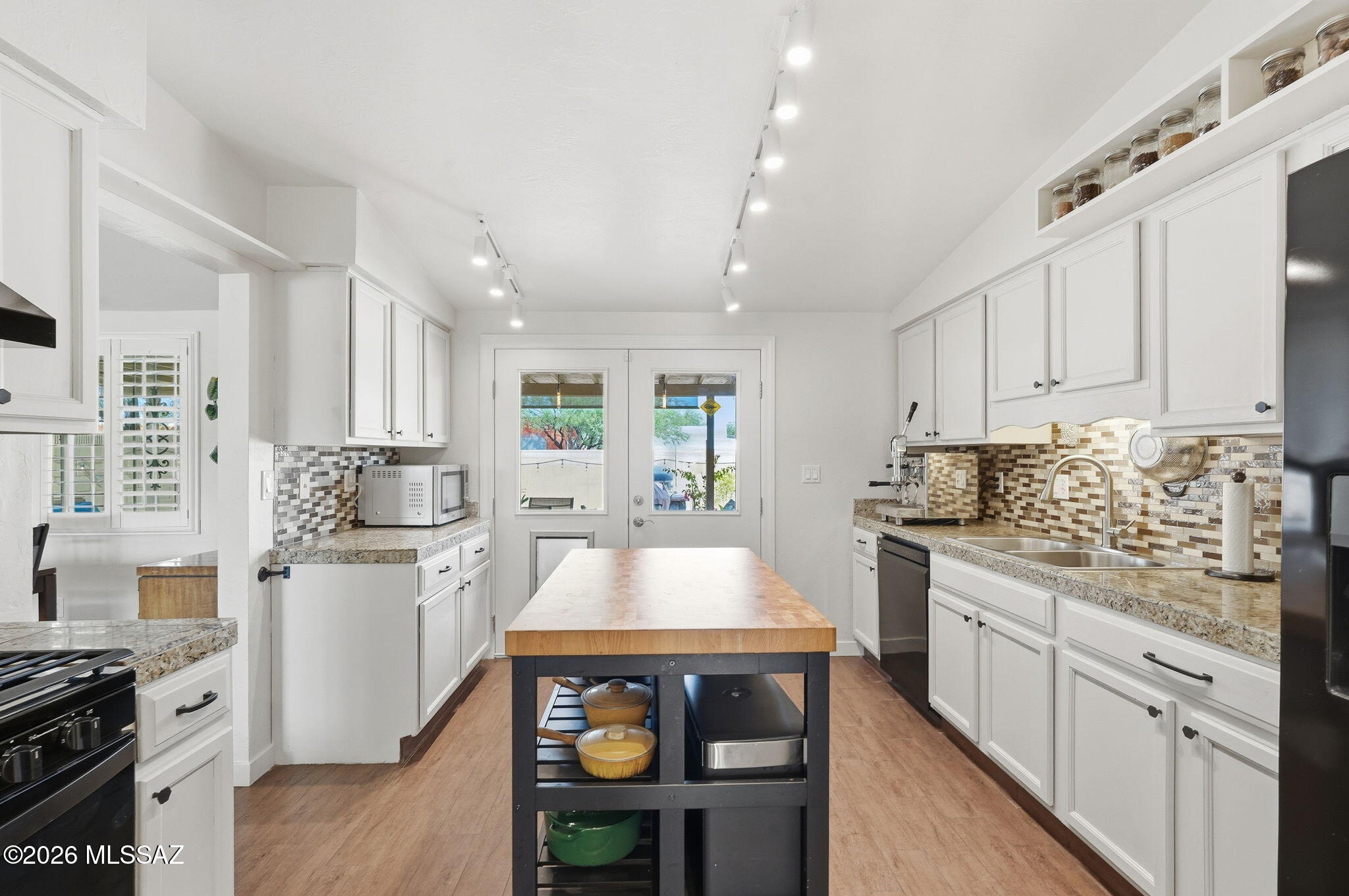 Campbell Ave. Acres - Residential