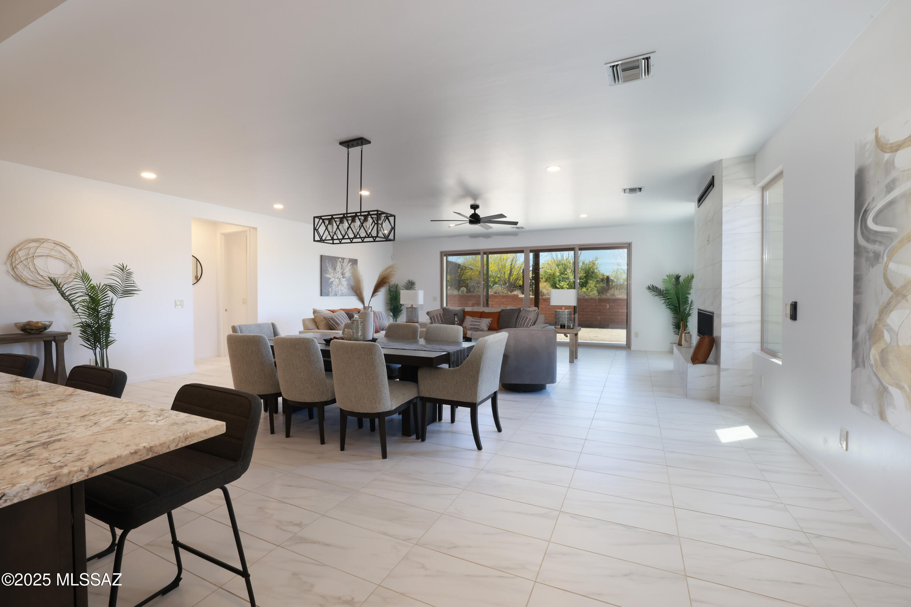 2025 W Spotted Toad Court