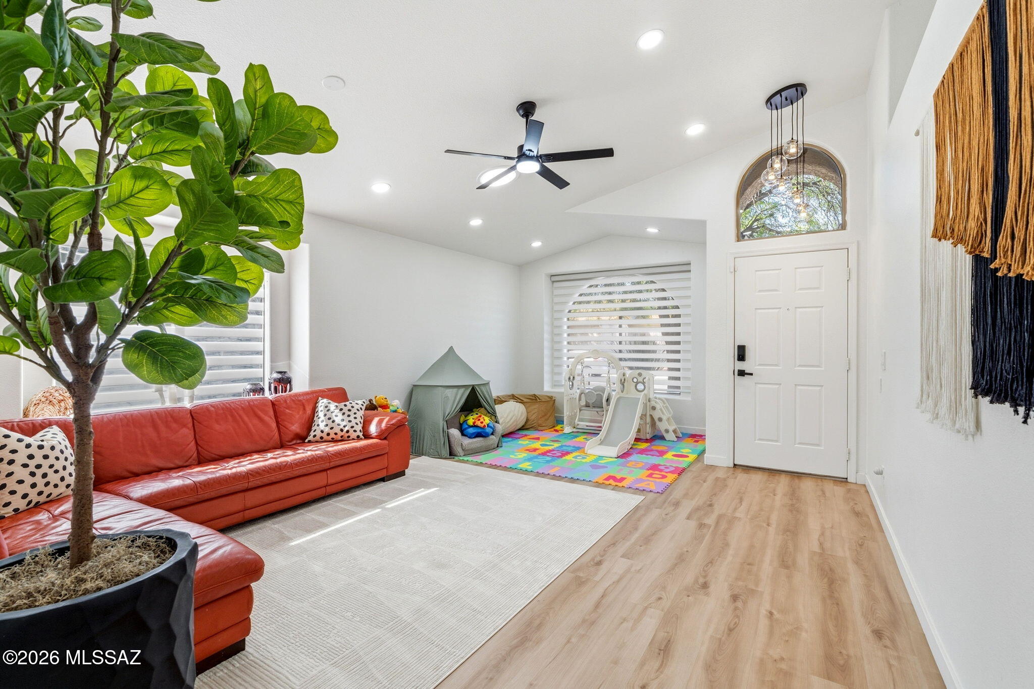 4357 E Ocotillo Desert Trail