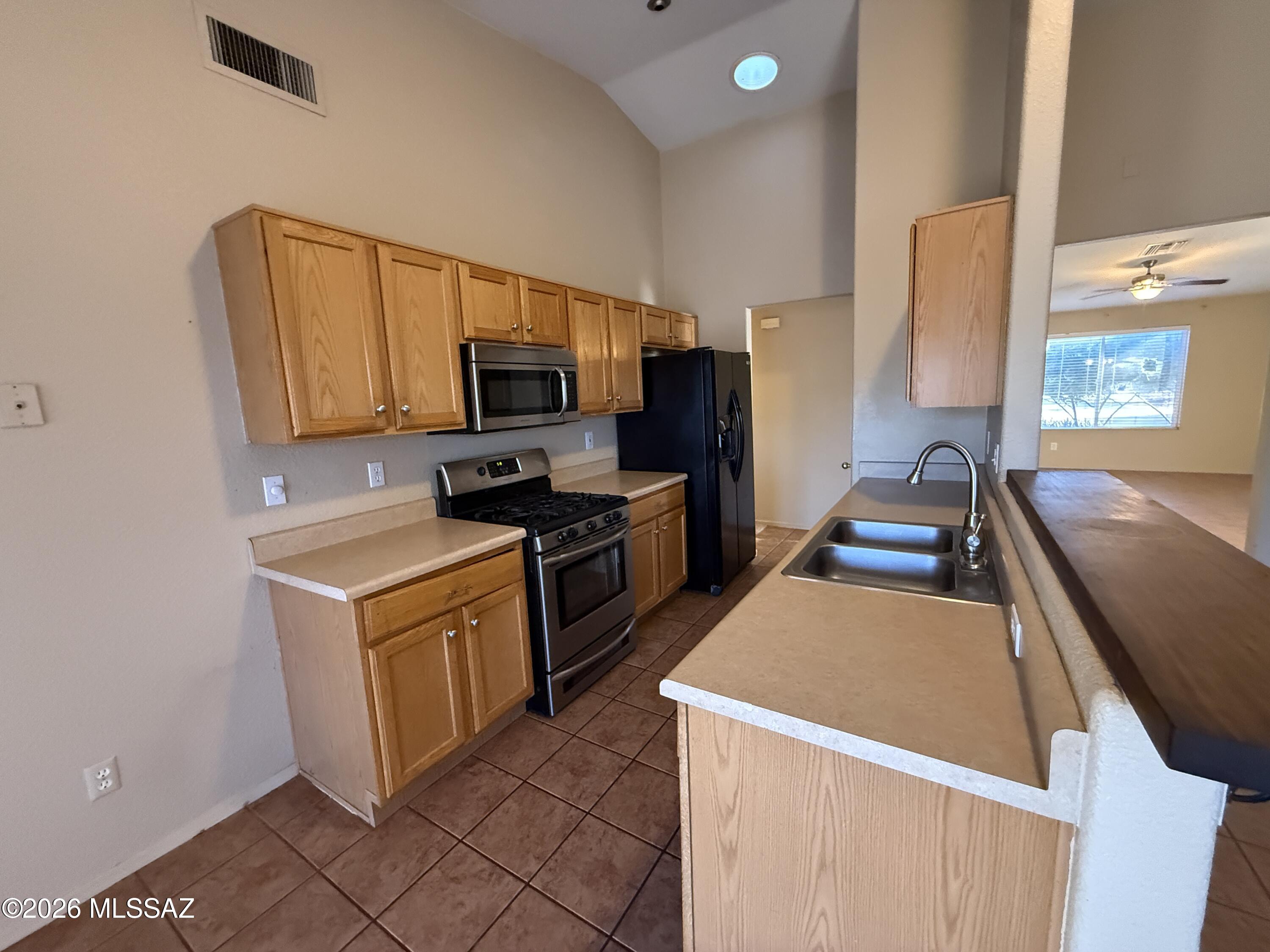 Silver Moon (1-101) - Residential