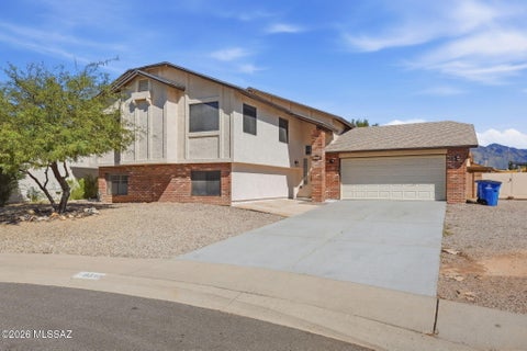 Photo of 9340 N Denise Ann Place, Tucson, AZ 85742 (MLS # 22625009)