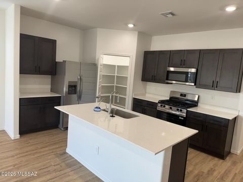 Photo of 1118 S Grantham Drive, Vail, AZ 85641 (MLS # 22607517)