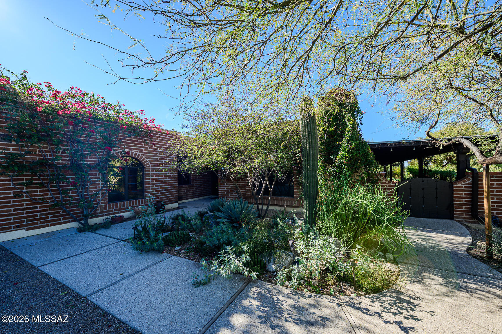 Catalina Pueblo NO.3 (89-117) - Residential