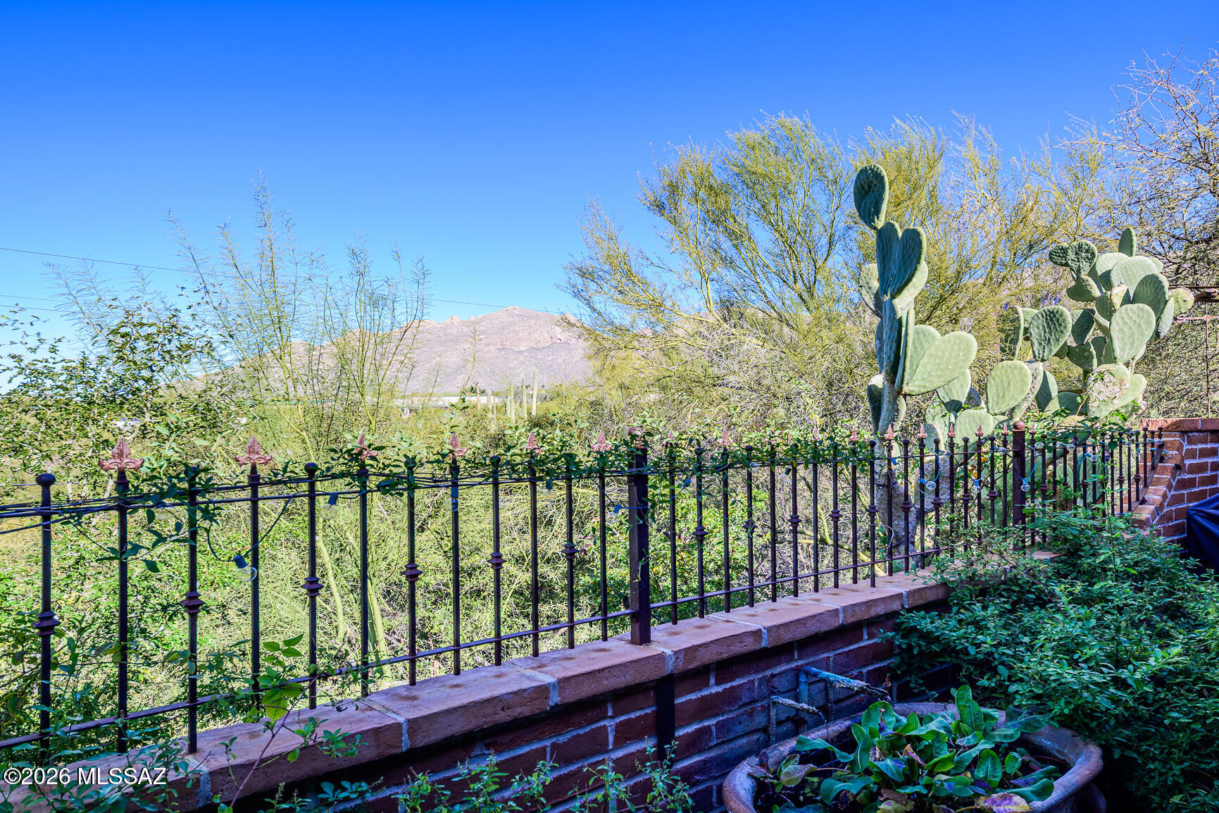 Catalina Pueblo NO.3 (89-117) - Residential