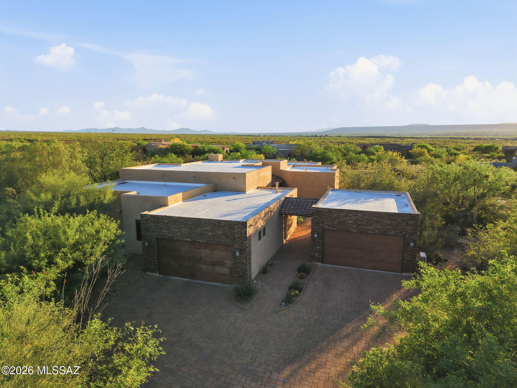 423 N Heritage Point Place