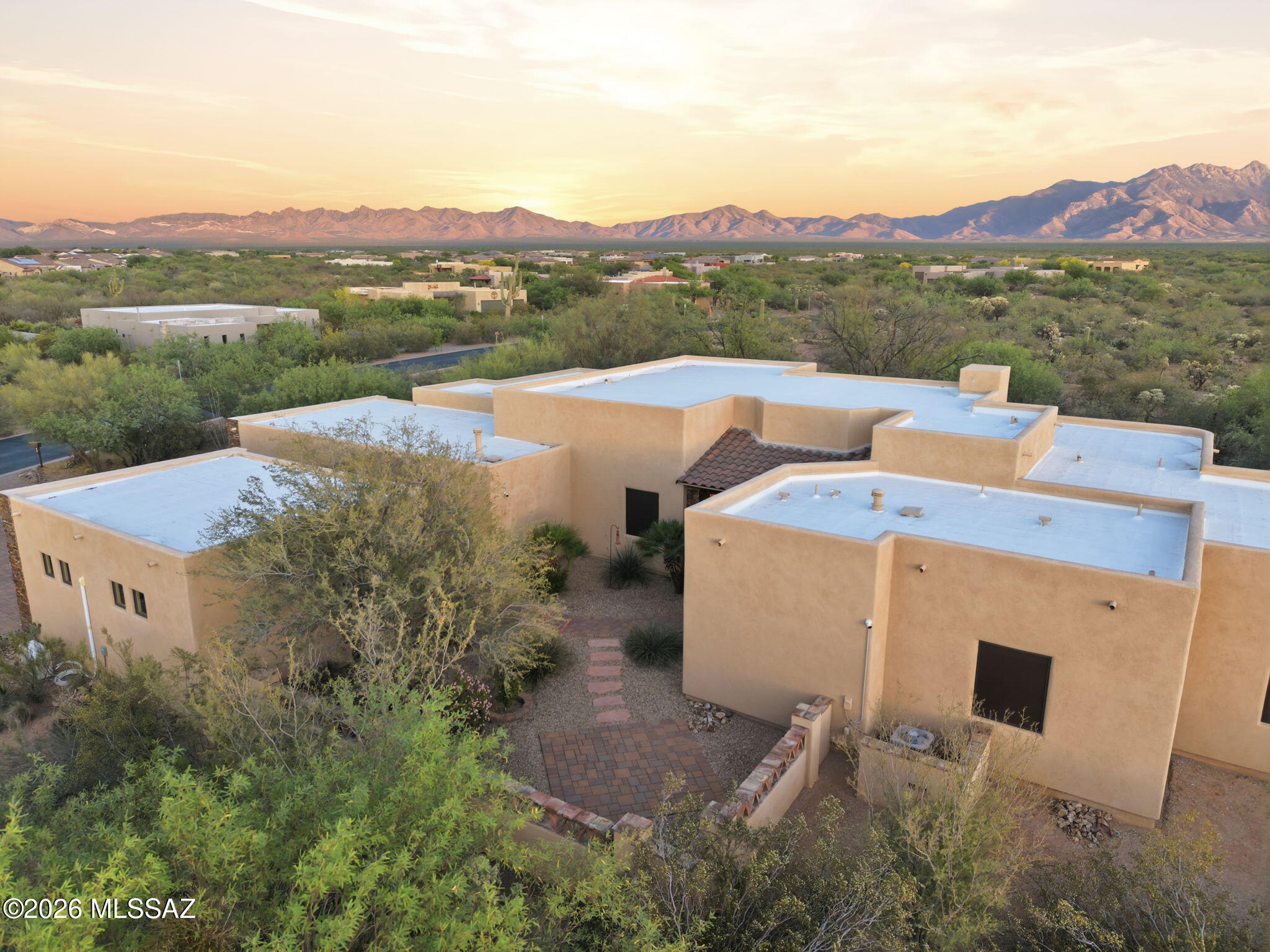 423 N Heritage Point Place