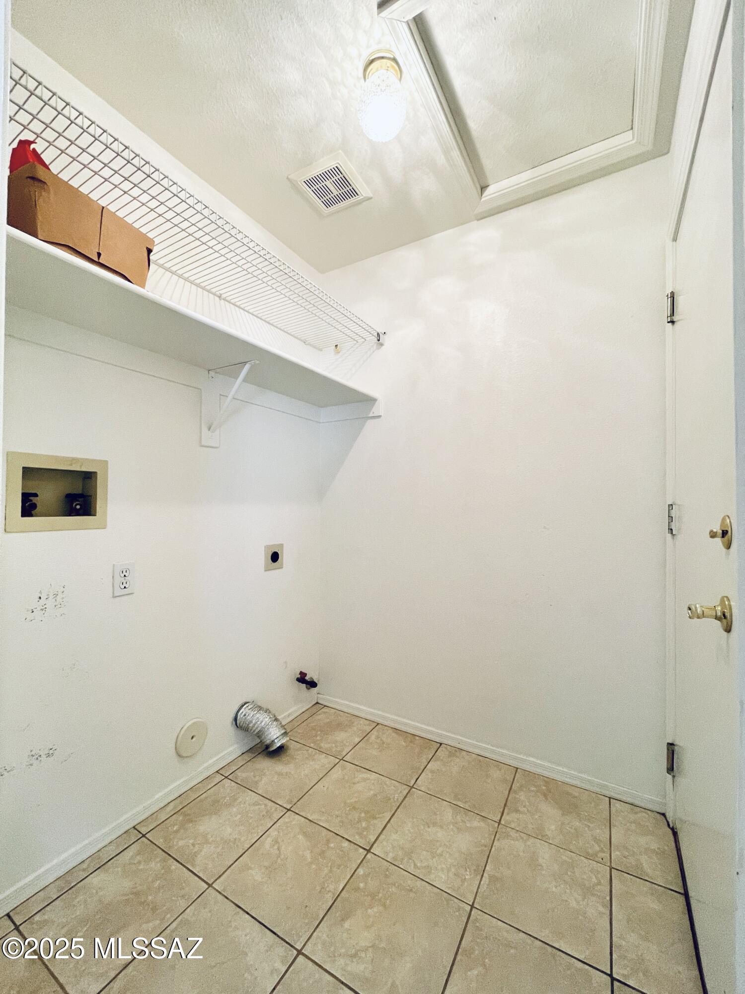 Encanto Canyon II (1-67) - Residential Lease