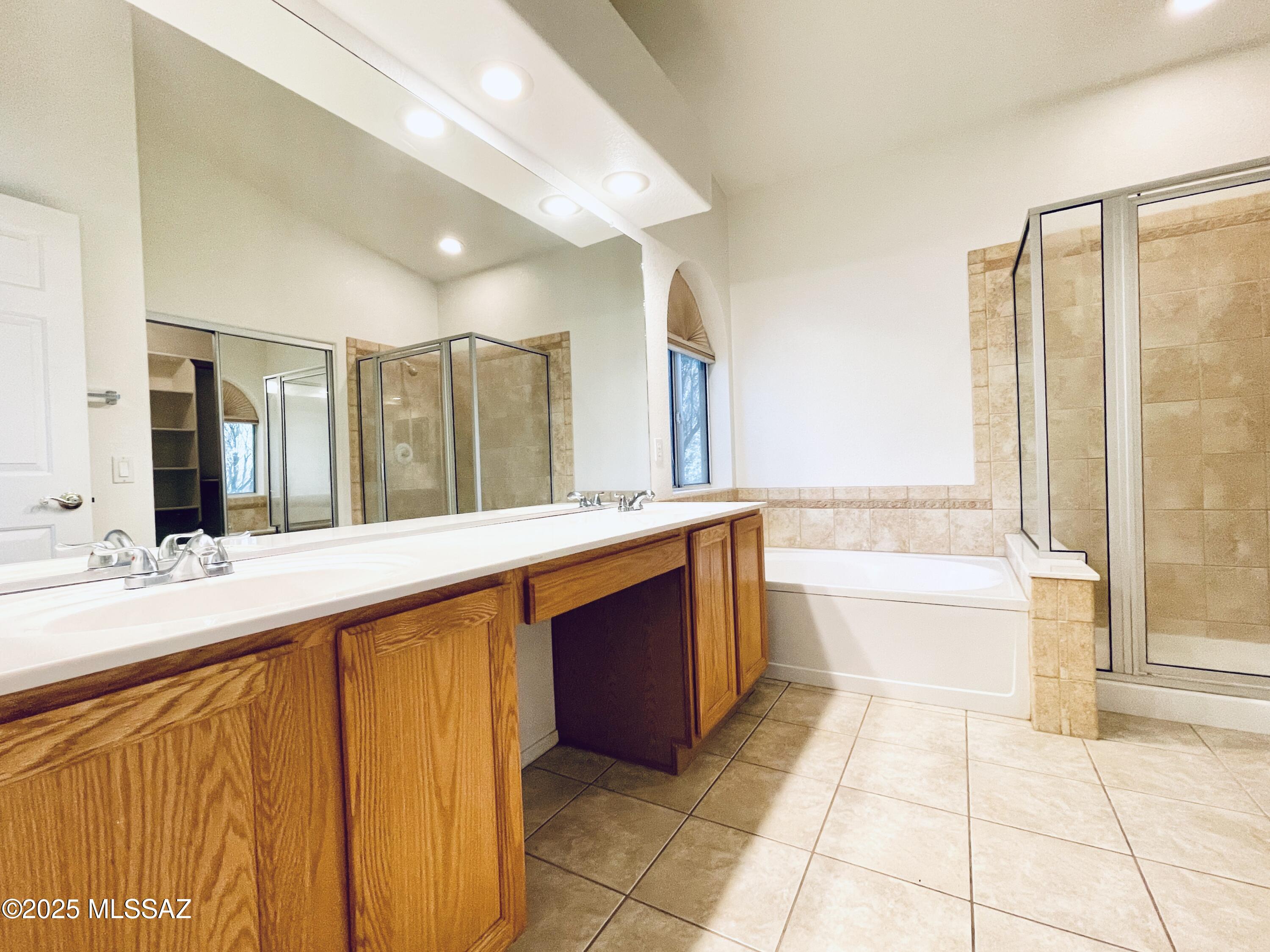 Encanto Canyon II (1-67) - Residential Lease
