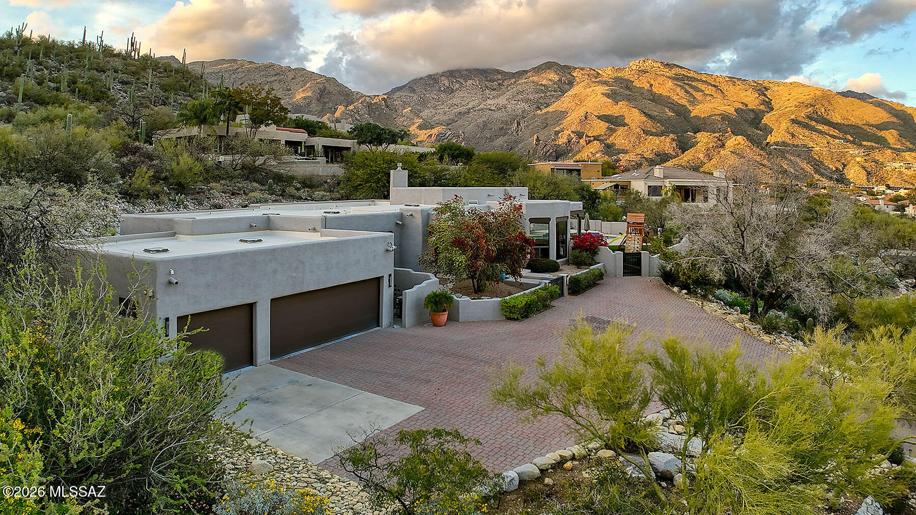 6261 E Calle De Mirar