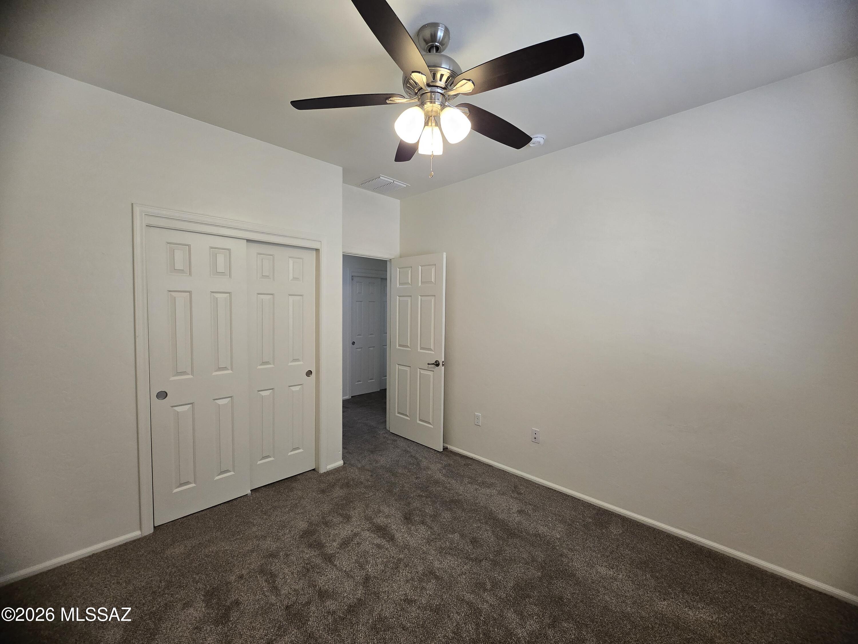 Lakeside Ridge (1-28) - Residential Lease