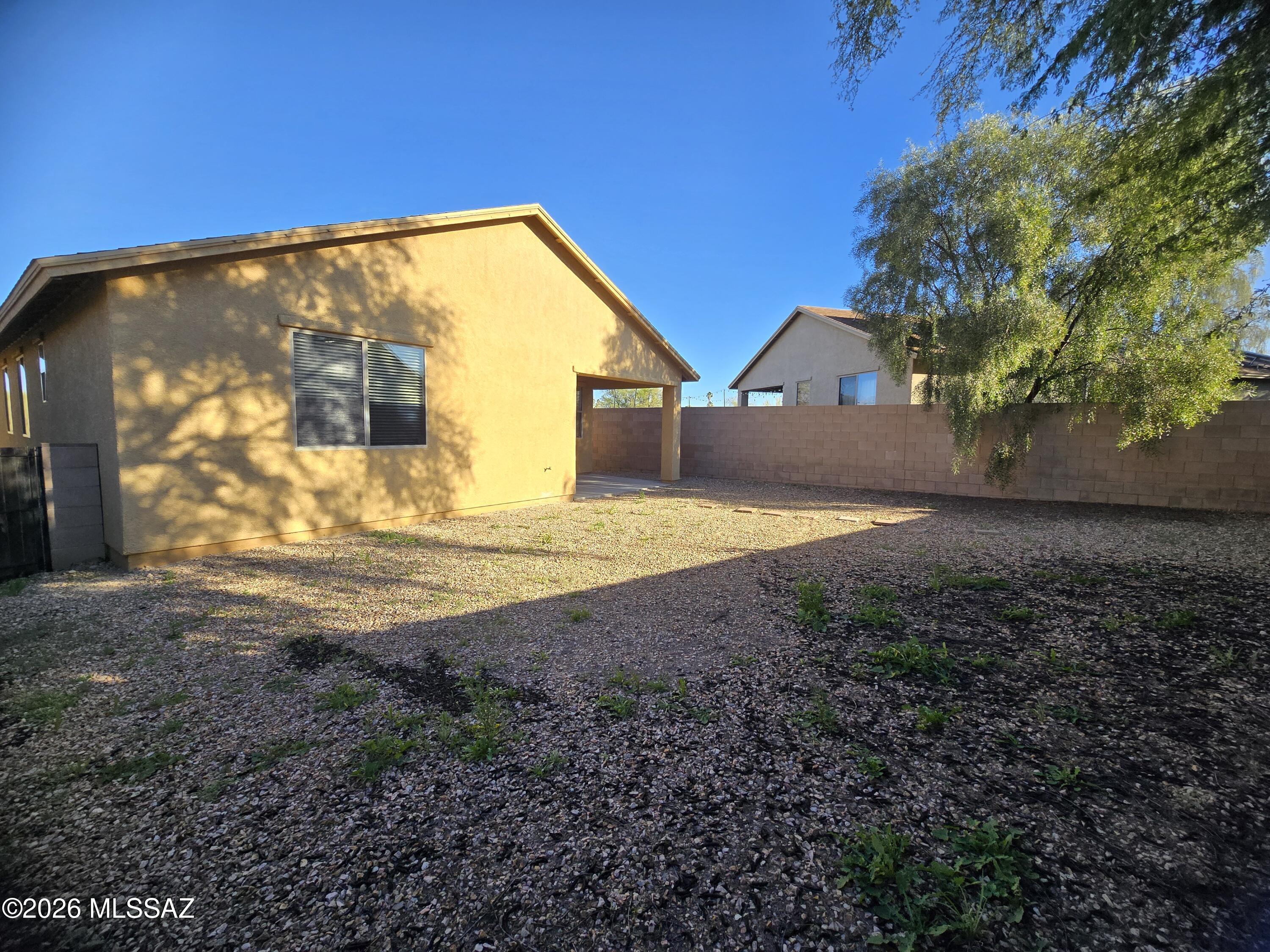 Lakeside Ridge (1-28) - Residential Lease