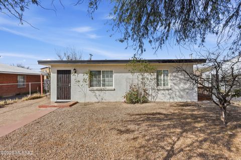 Photo of 525 E Linden Street, Tucson, AZ 85705 (MLS # 22606172)