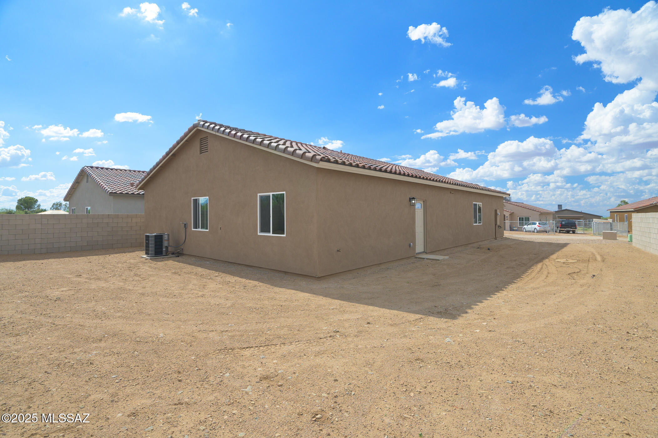 New Tucson Unit NO. 4 (1-203) - Residential