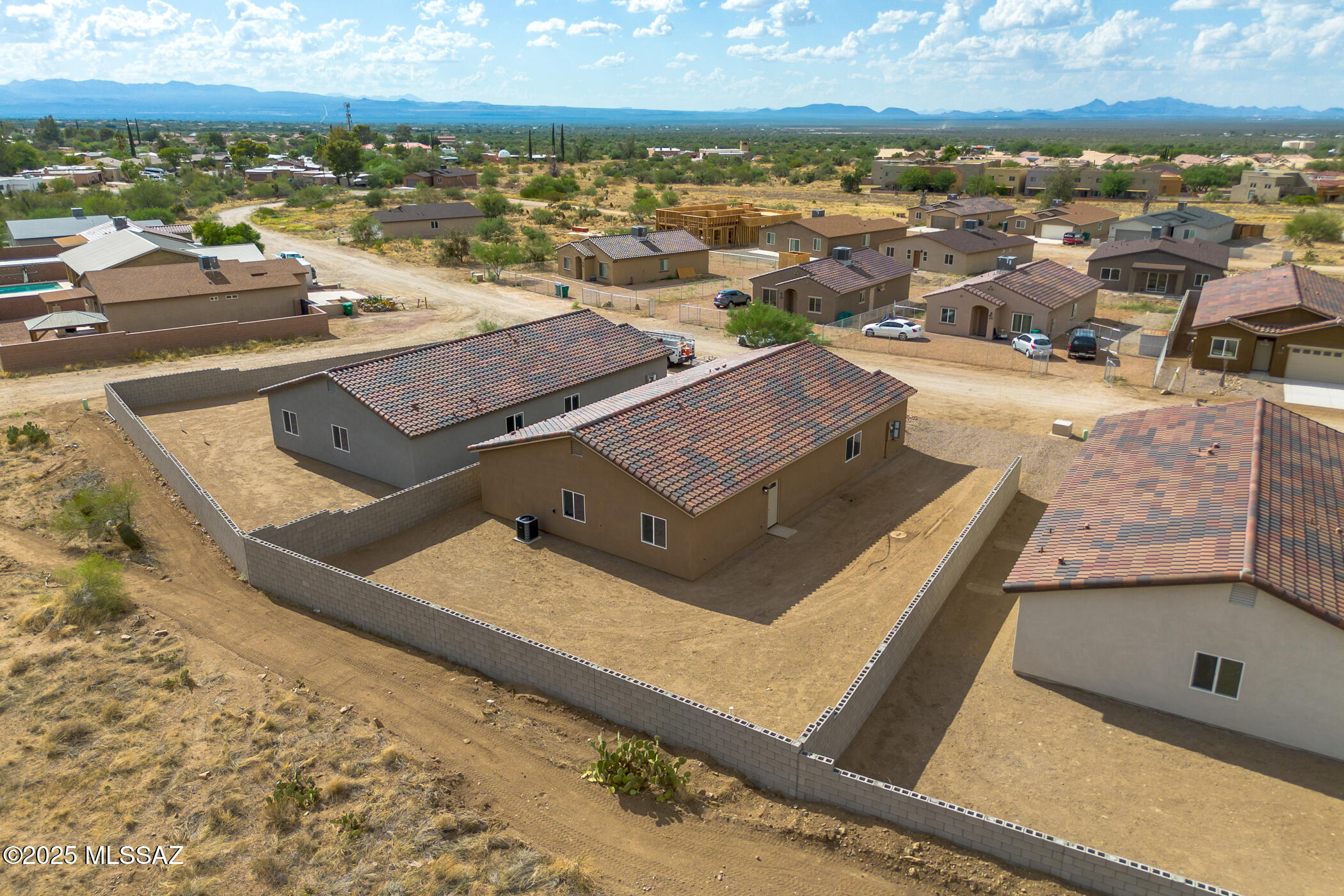 New Tucson Unit NO. 4 (1-203) - Residential