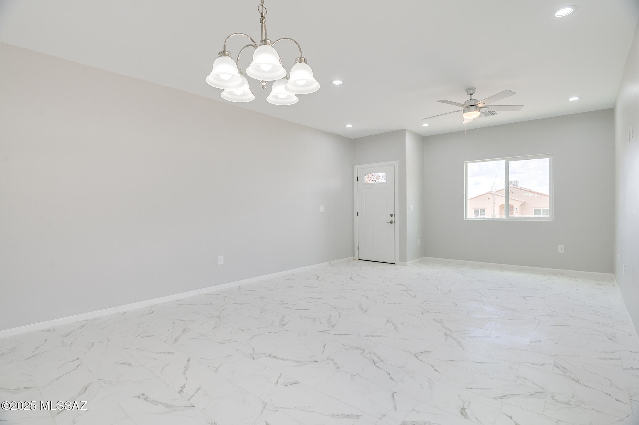 New Tucson Unit NO. 4 (1-203) - Residential