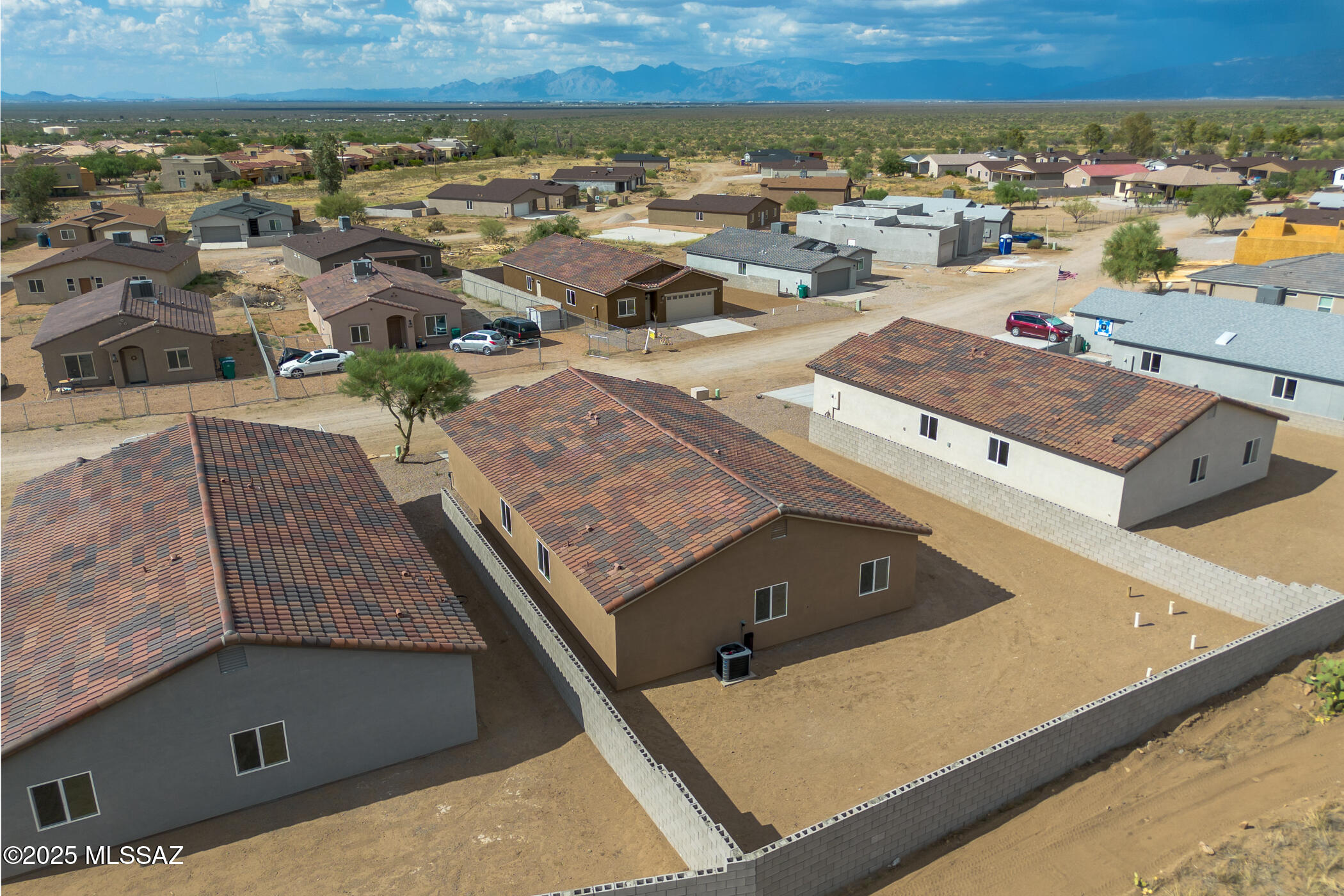 New Tucson Unit NO. 4 (1-203) - Residential