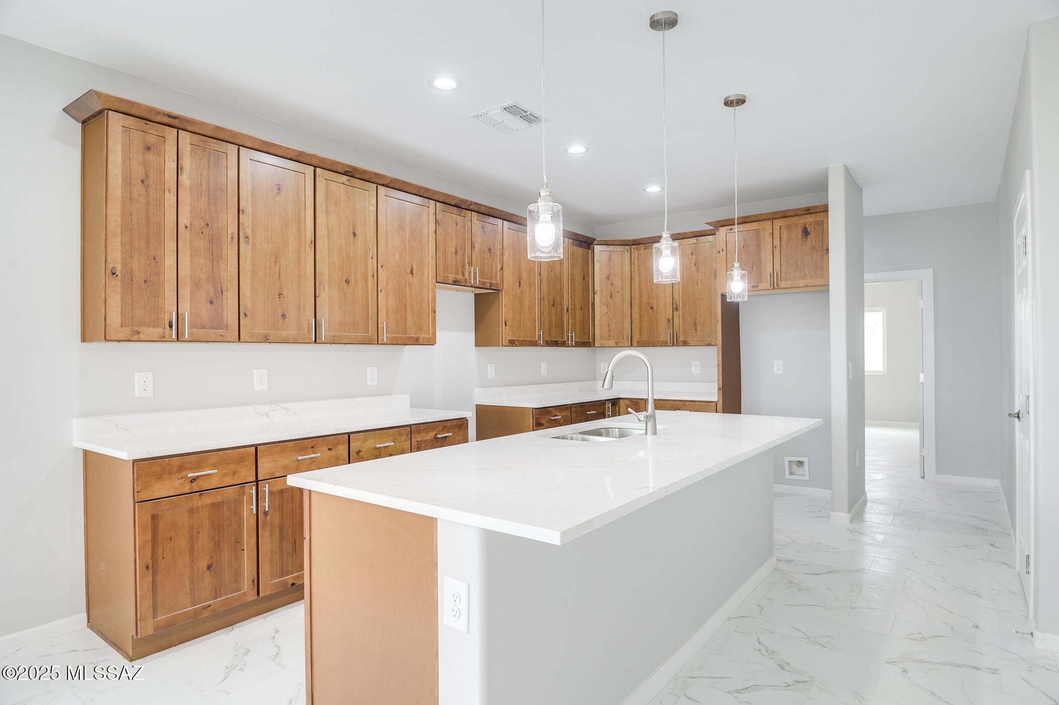 New Tucson Unit NO. 4 (1-203) - Residential