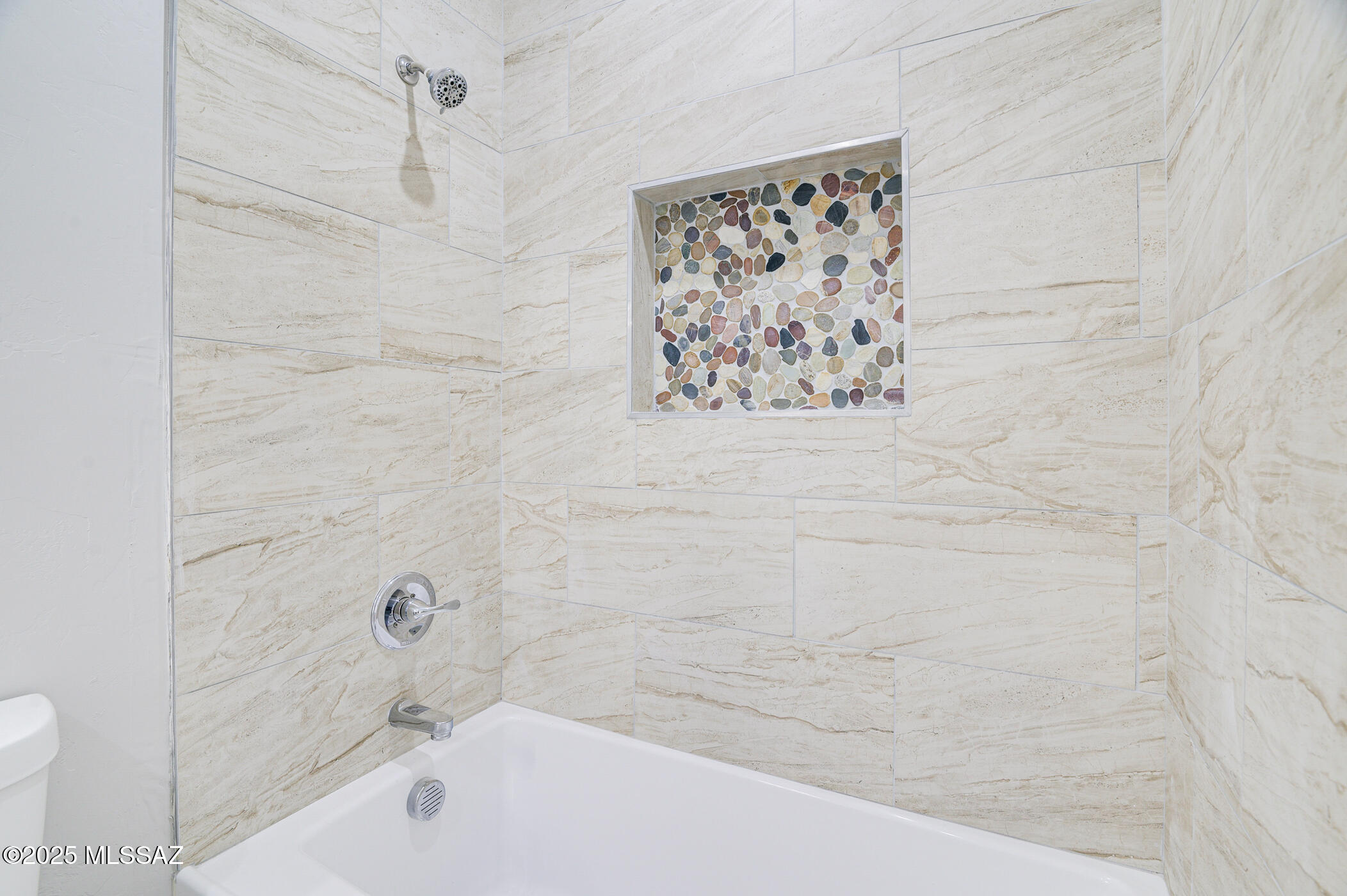 New Tucson Unit NO. 4 (1-203) - Residential