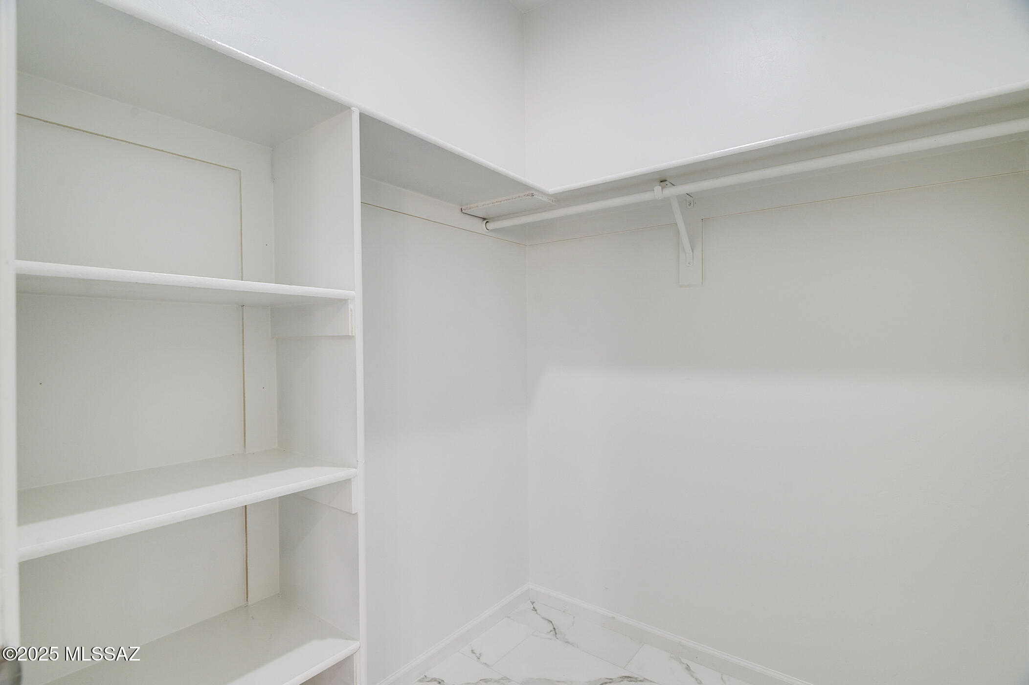 New Tucson Unit NO. 4 (1-203) - Residential