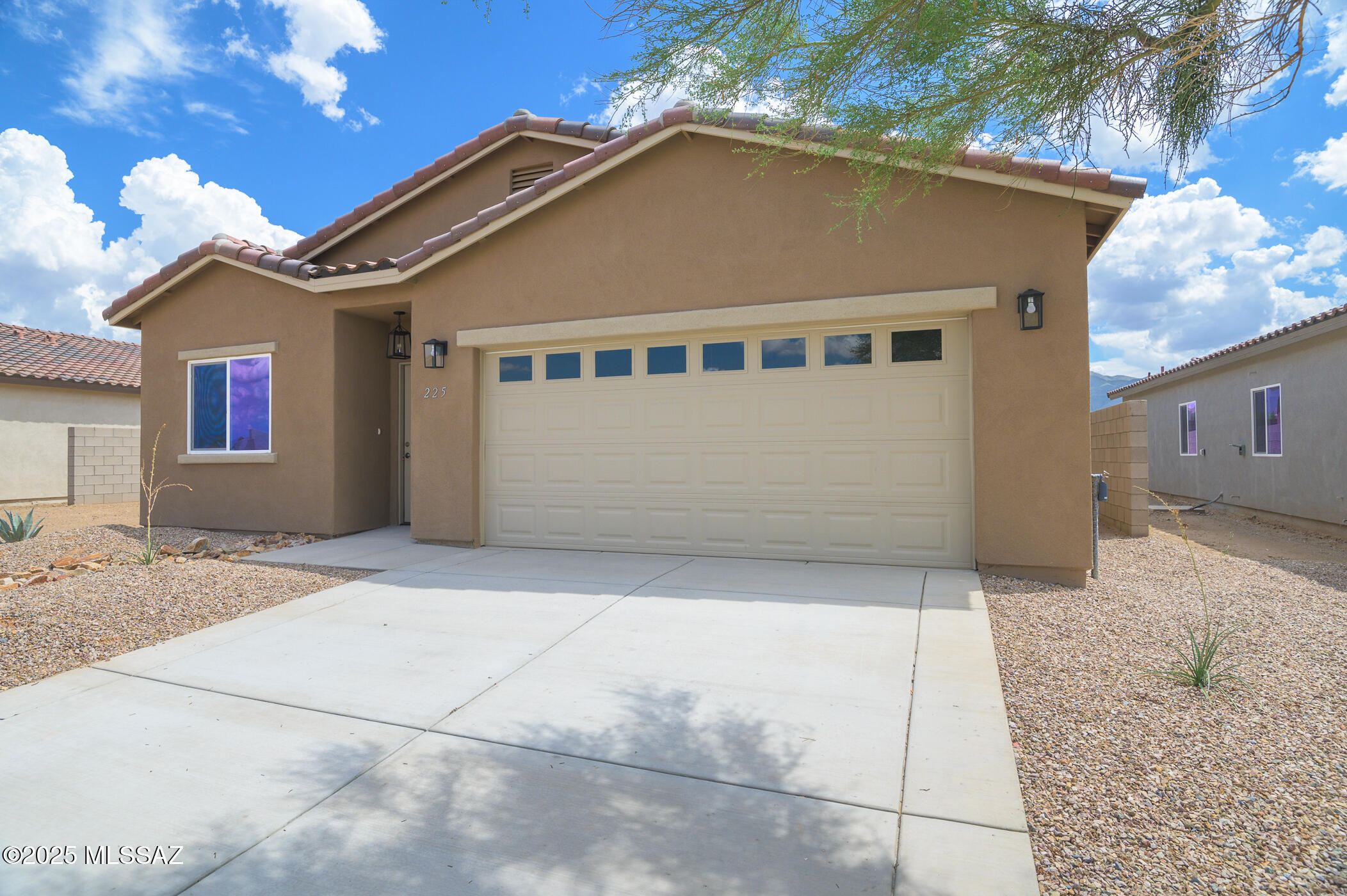 New Tucson Unit NO. 4 (1-203) - Residential