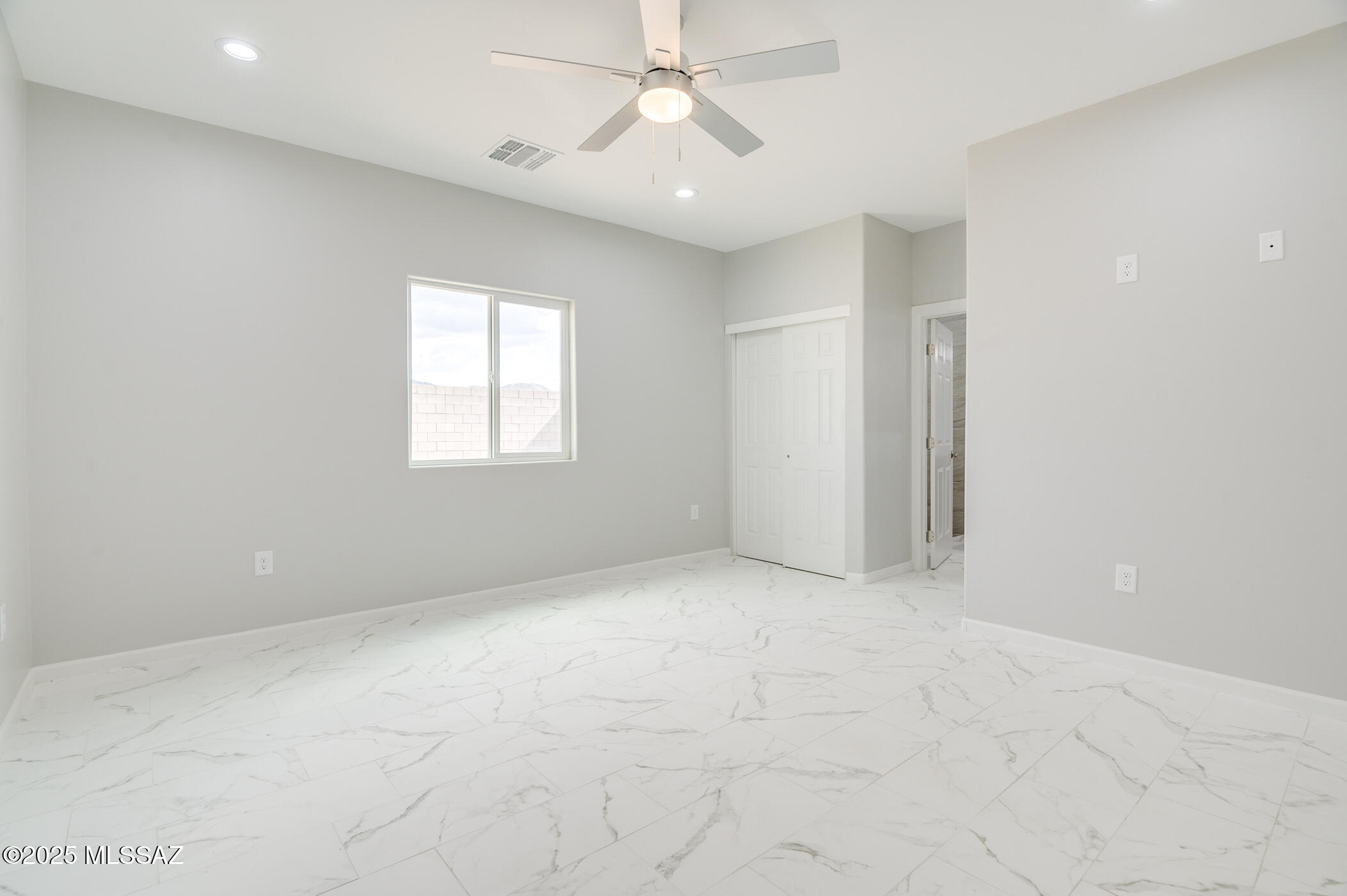 New Tucson Unit NO. 4 (1-203) - Residential