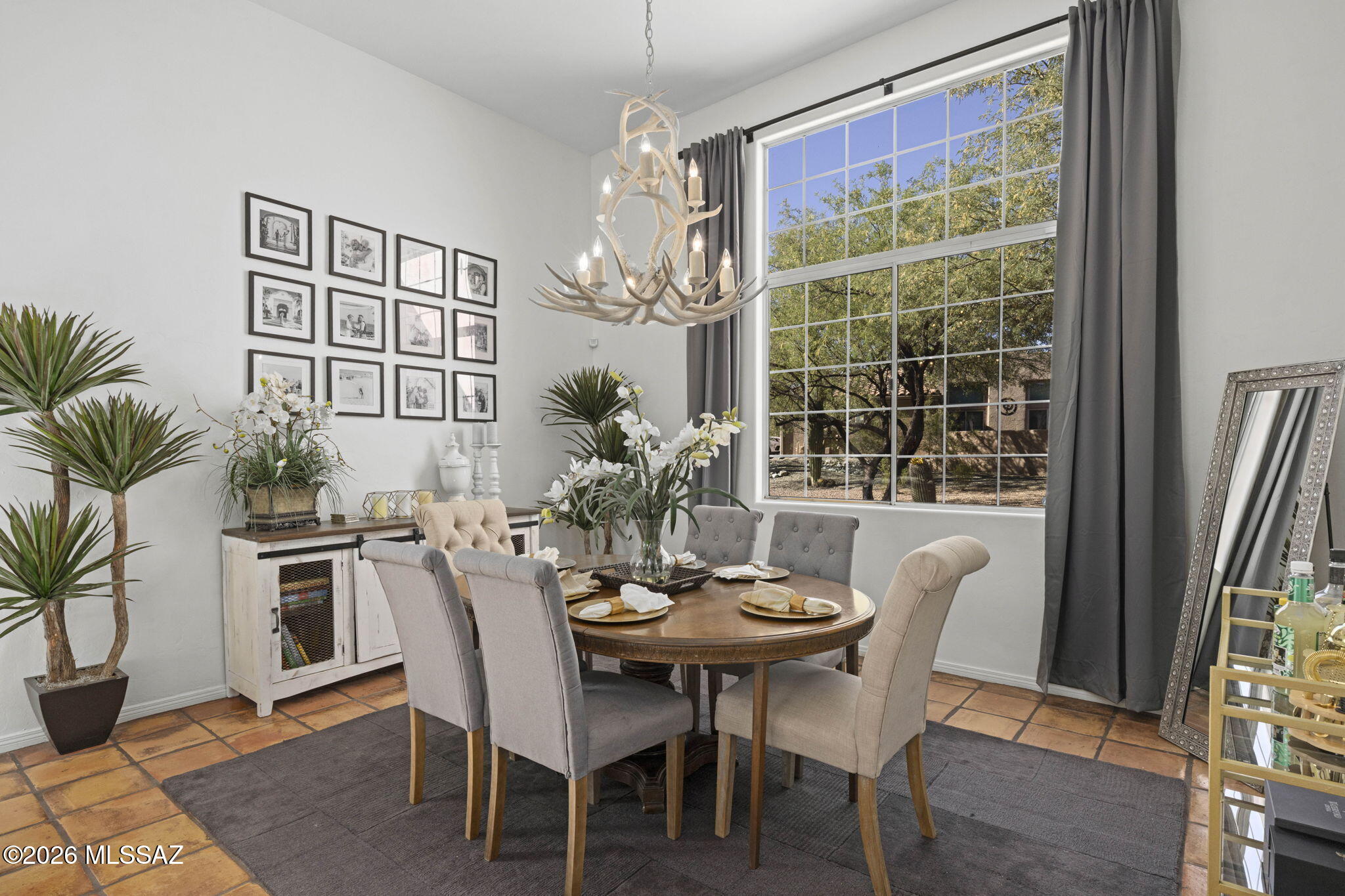 Loma De La Vista Verde (1-38) - Residential