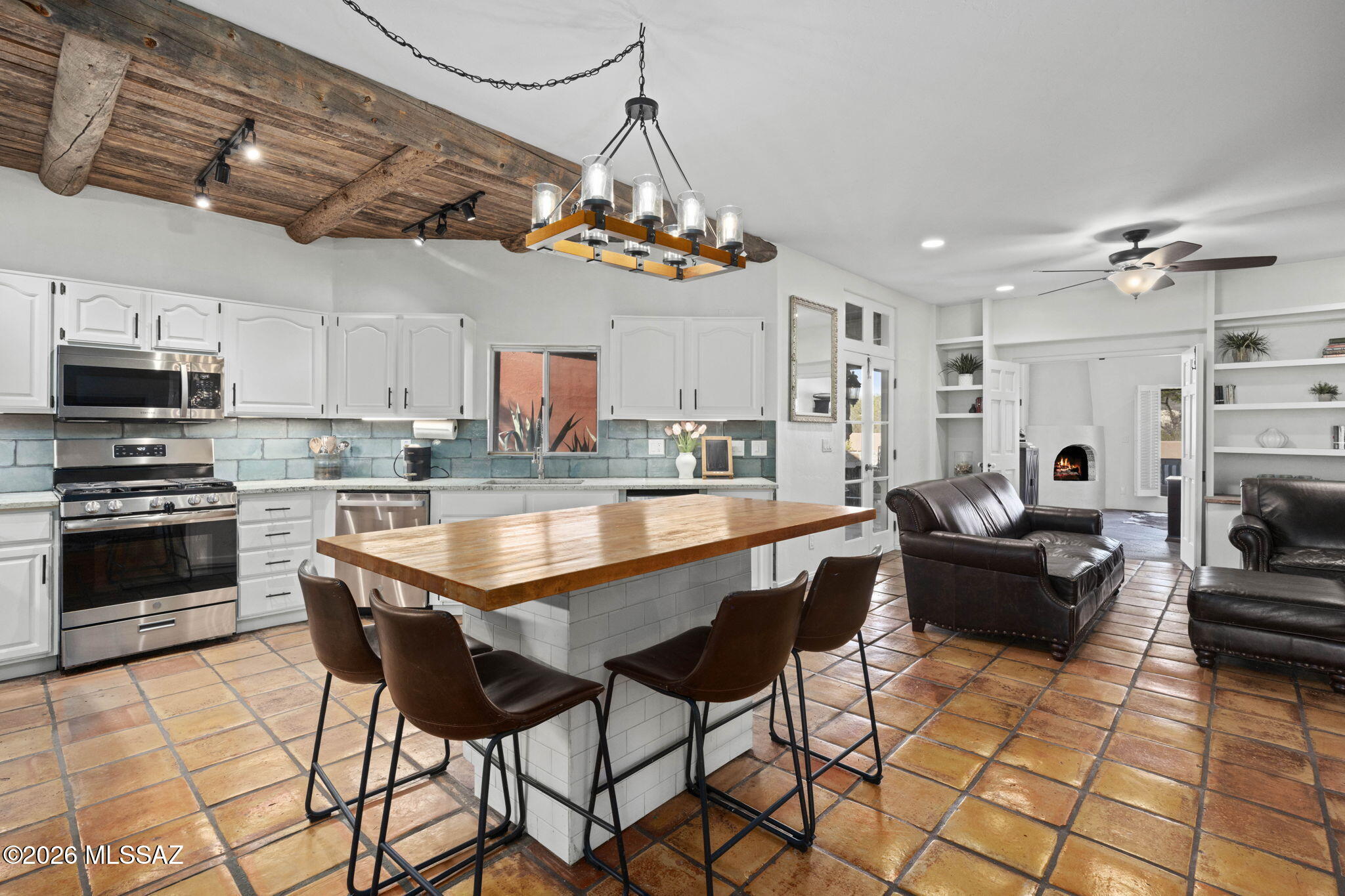 2500 N Buttercup Drive