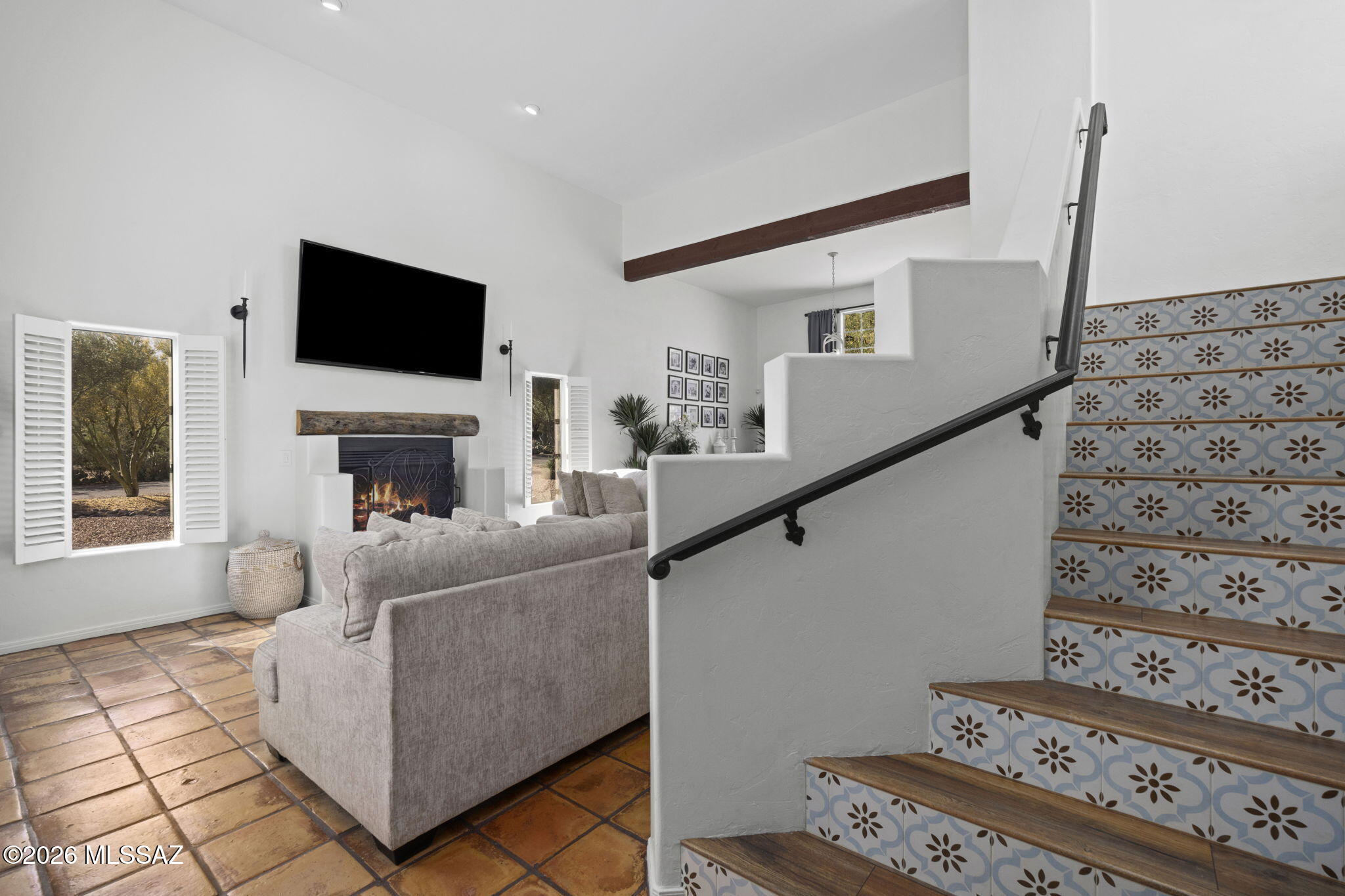 Loma De La Vista Verde (1-38) - Residential