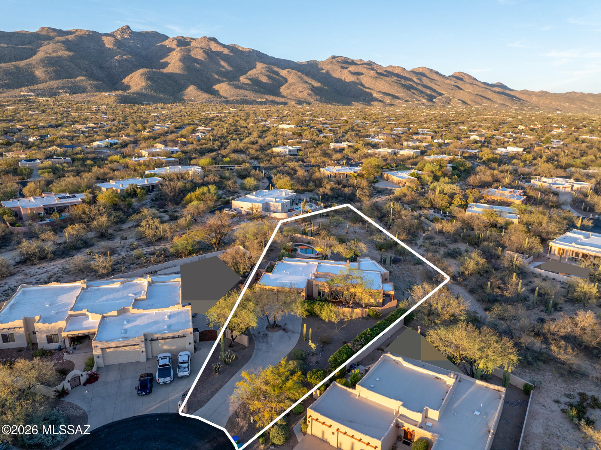 10301 E Placita Guanajuato