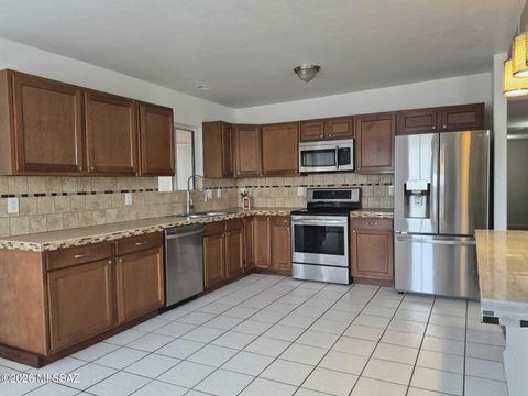 Photo of 3148 E Monte Vista Drive, Tucson, AZ 85716 (MLS # 22607693)