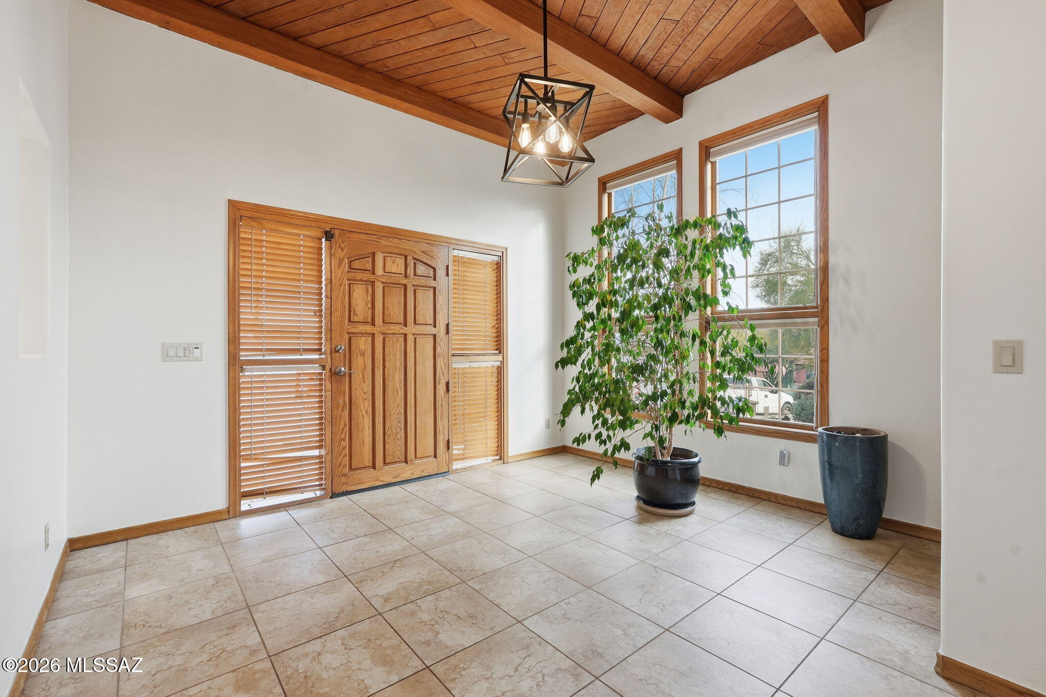 4061 E Camino Montecillo