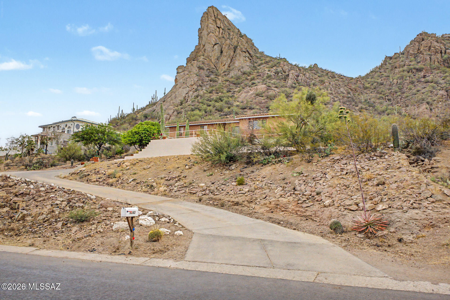 5342 S Camino De La Tierra