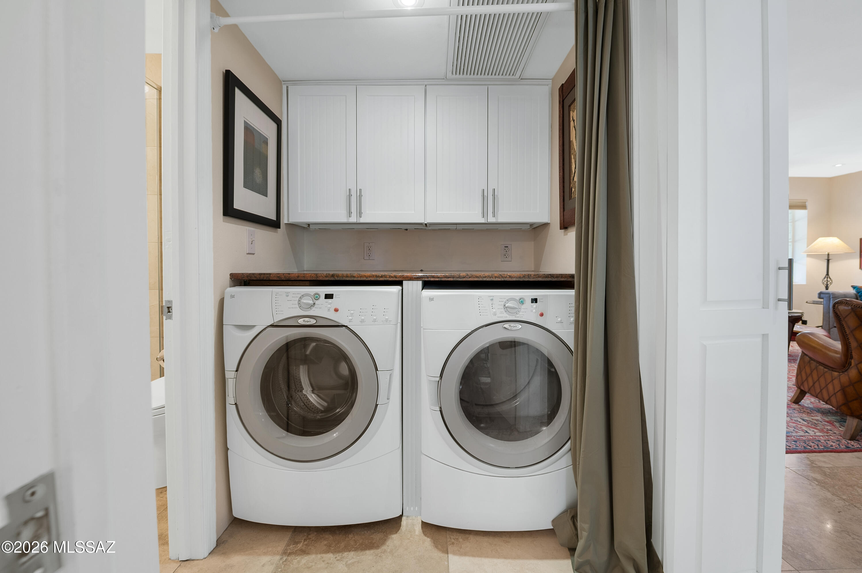 El Encanto Apartments - Residential