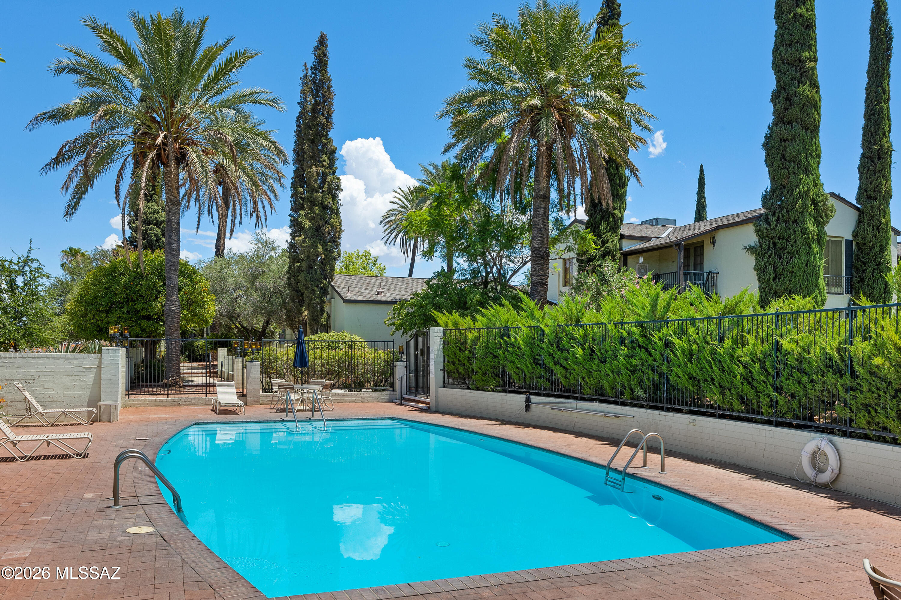 El Encanto Apartments - Residential