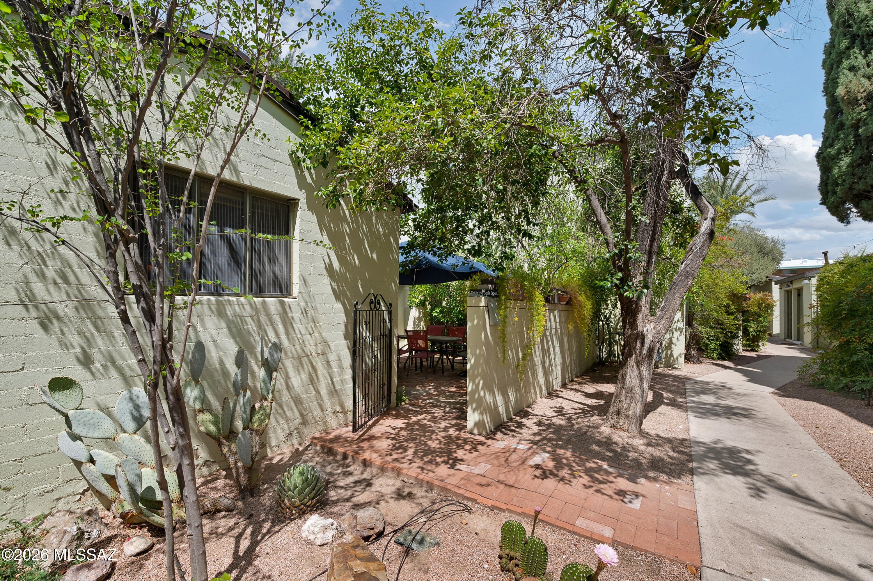El Encanto Apartments - Residential