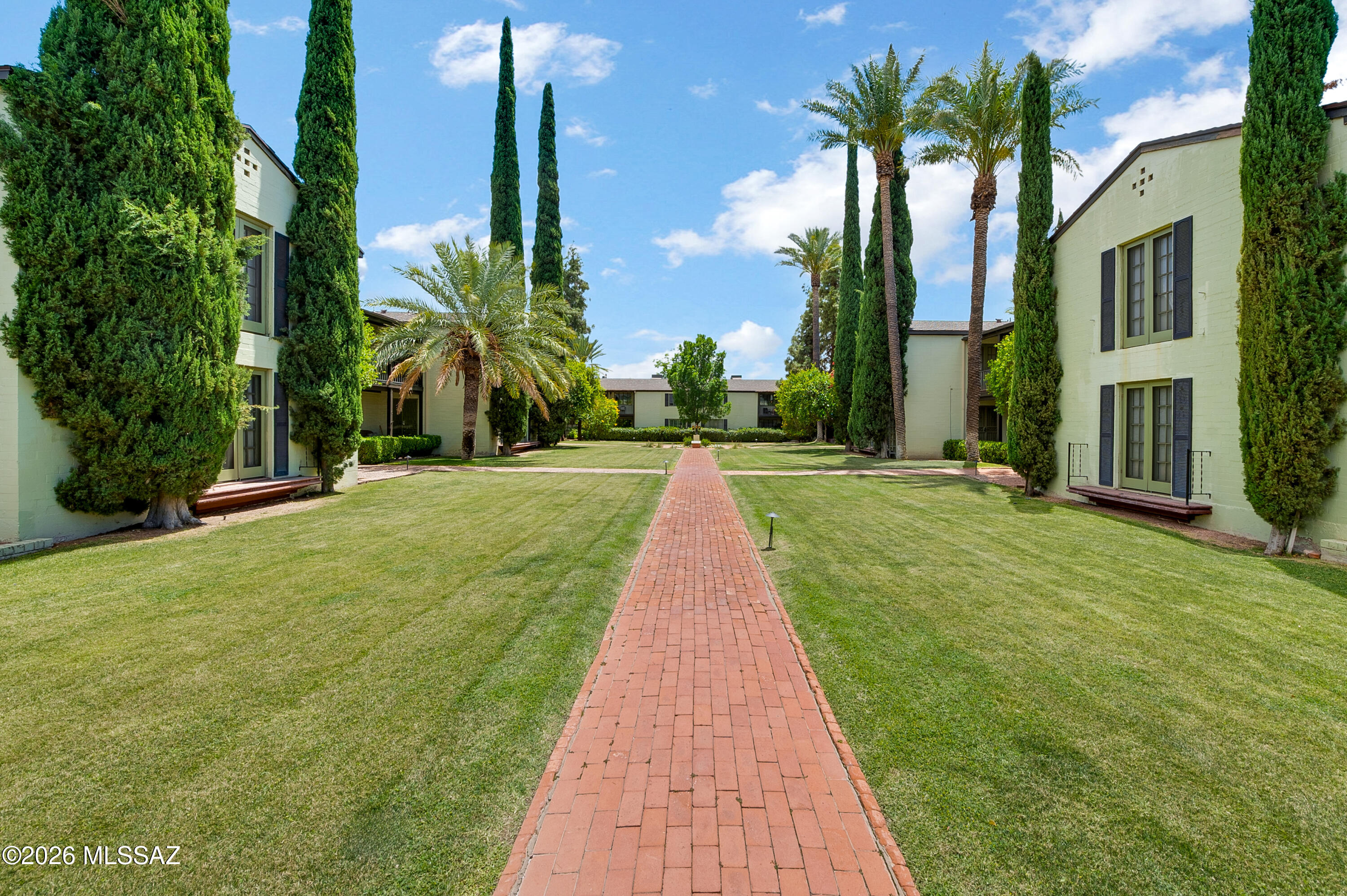 El Encanto Apartments - Residential