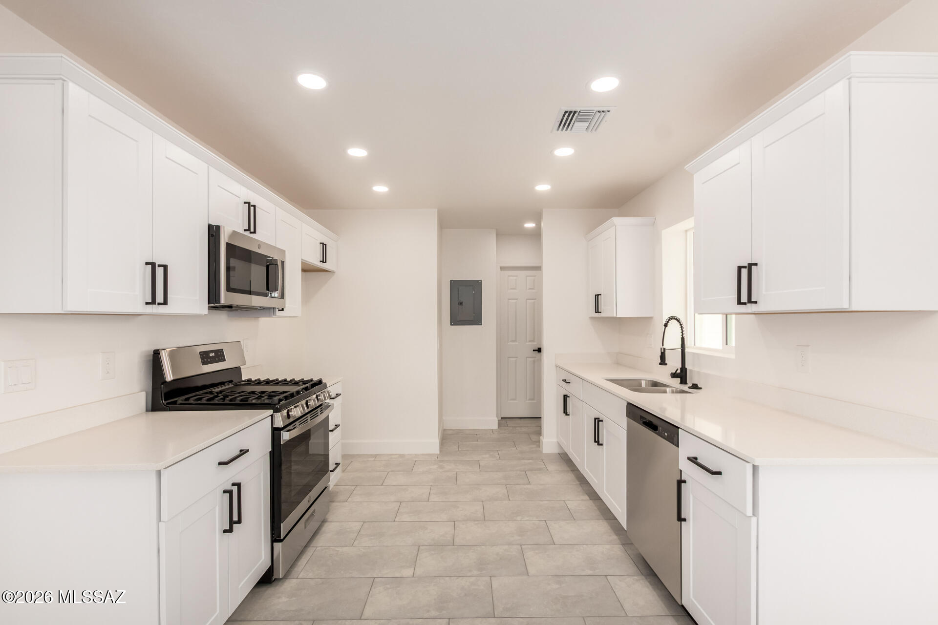 Manana Vista - Residential