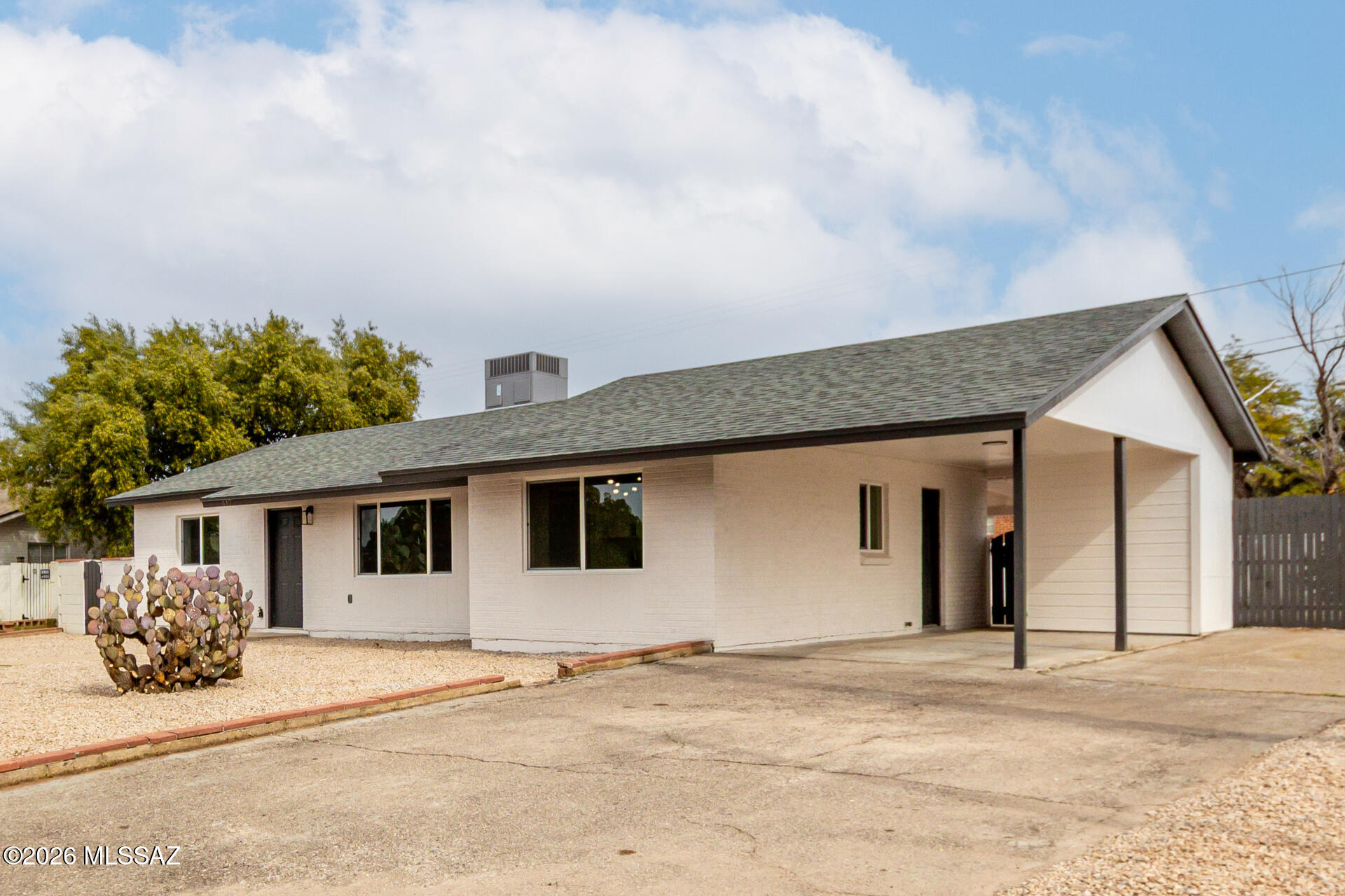 417 S Kenyon Drive