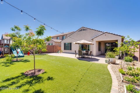 Photo of 13462 E Joseph Mls Lane, Tucson, AZ 85747 (MLS # 22620307)