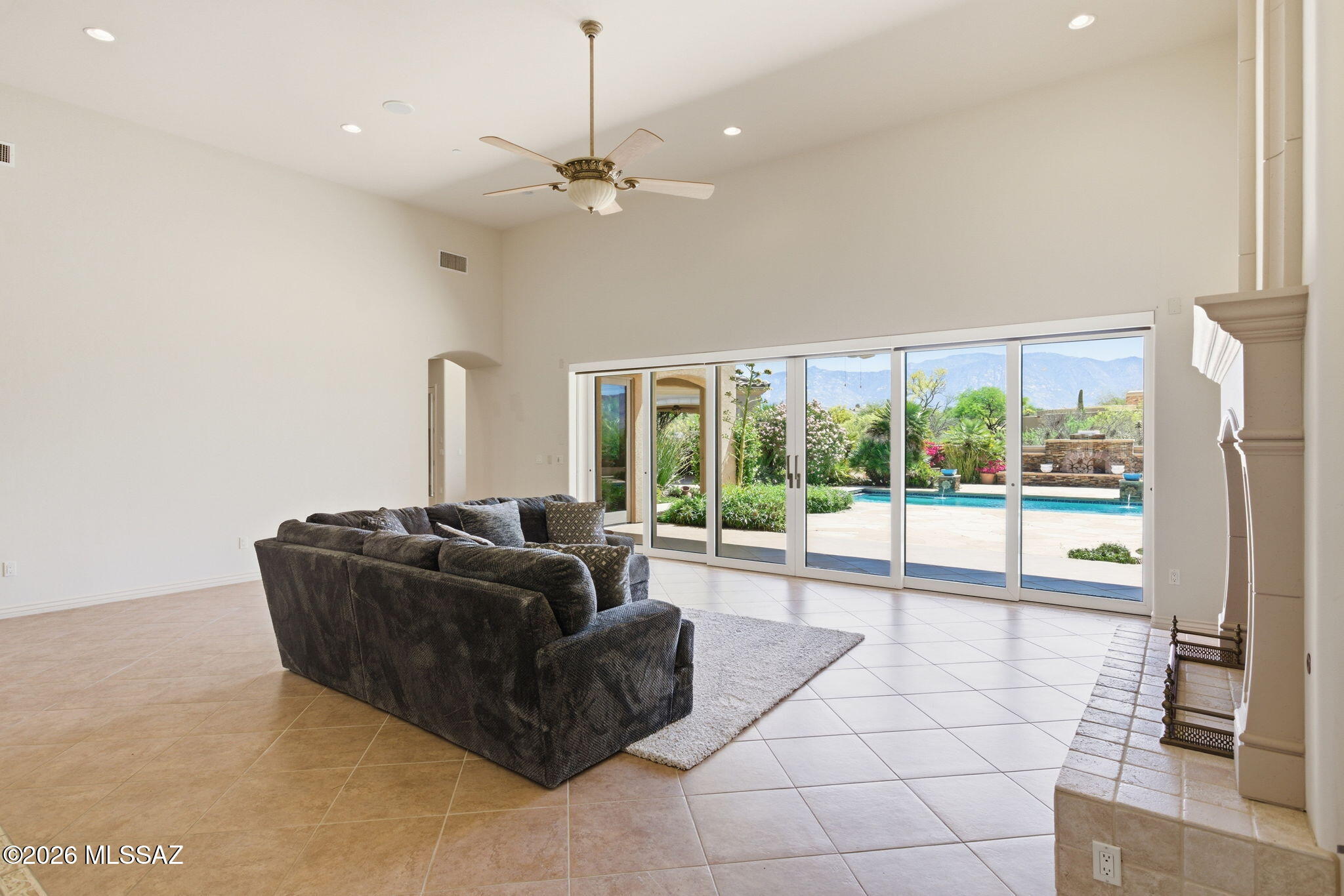 Rancho Vistoso Neighborhood 13 Parcel A, The Estates At Honey Bee Ridge - Residential