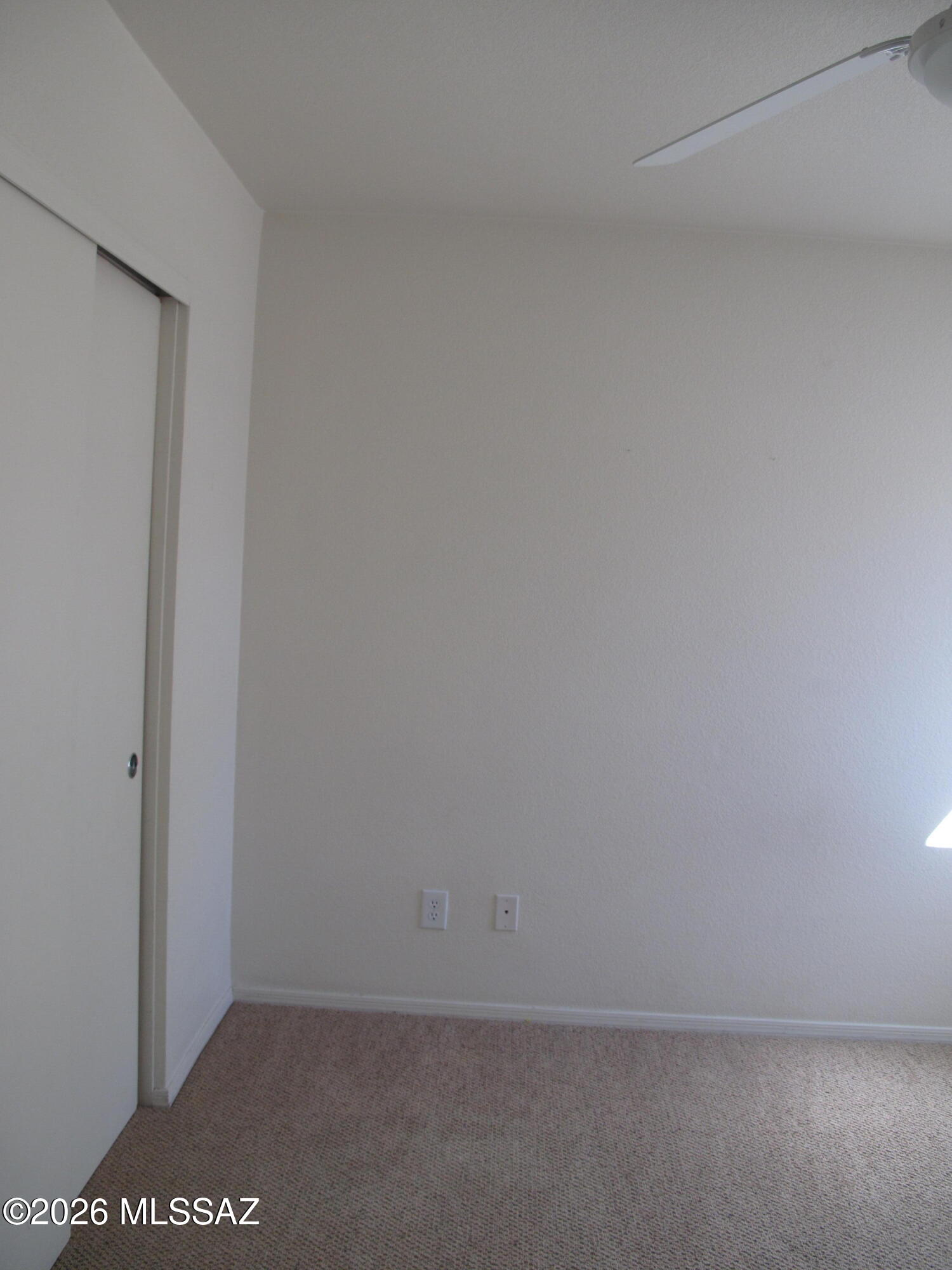 1292 W Calle Libro Del Retrato